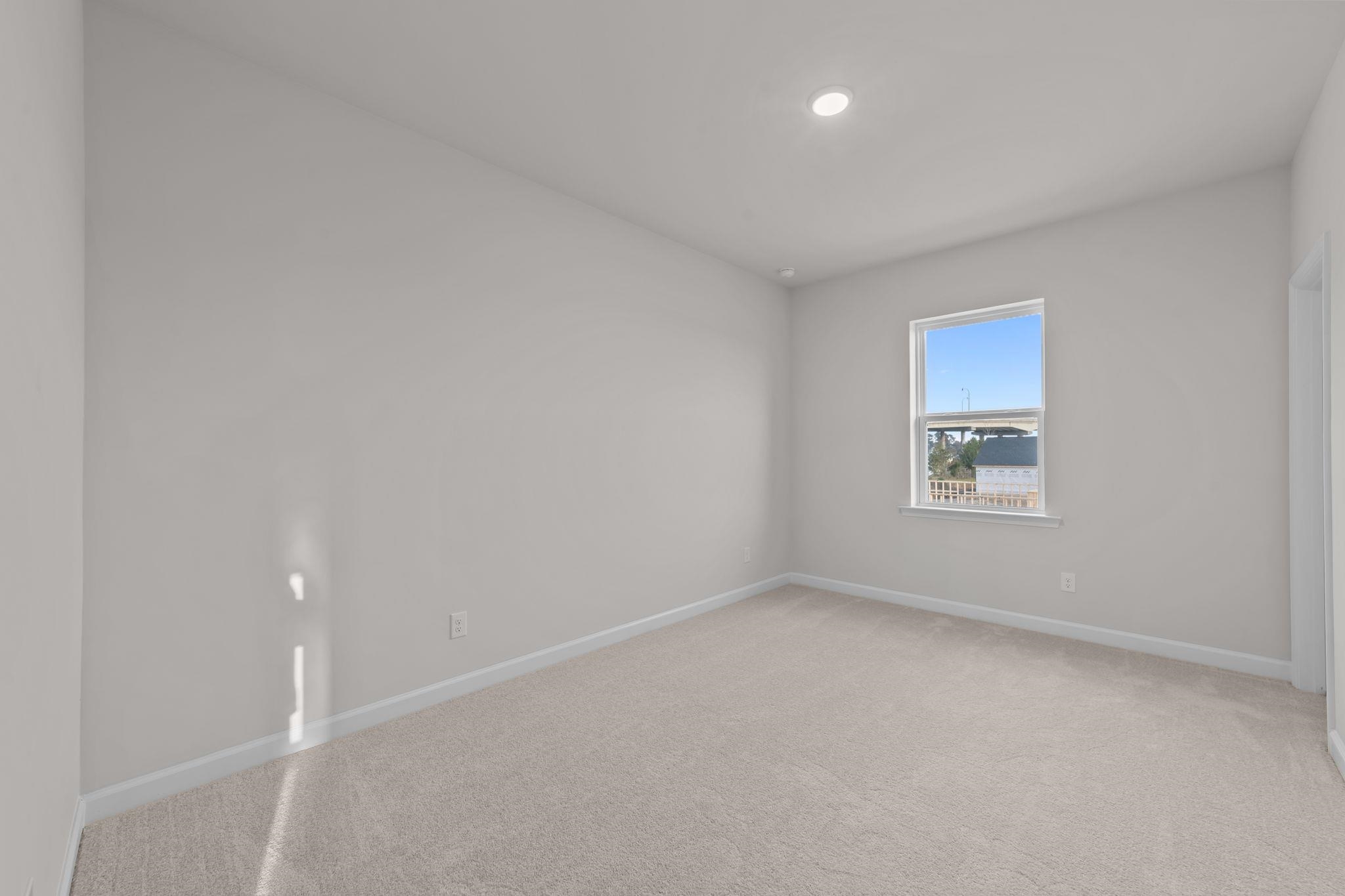 943 Triton Ave. Property Photo 16