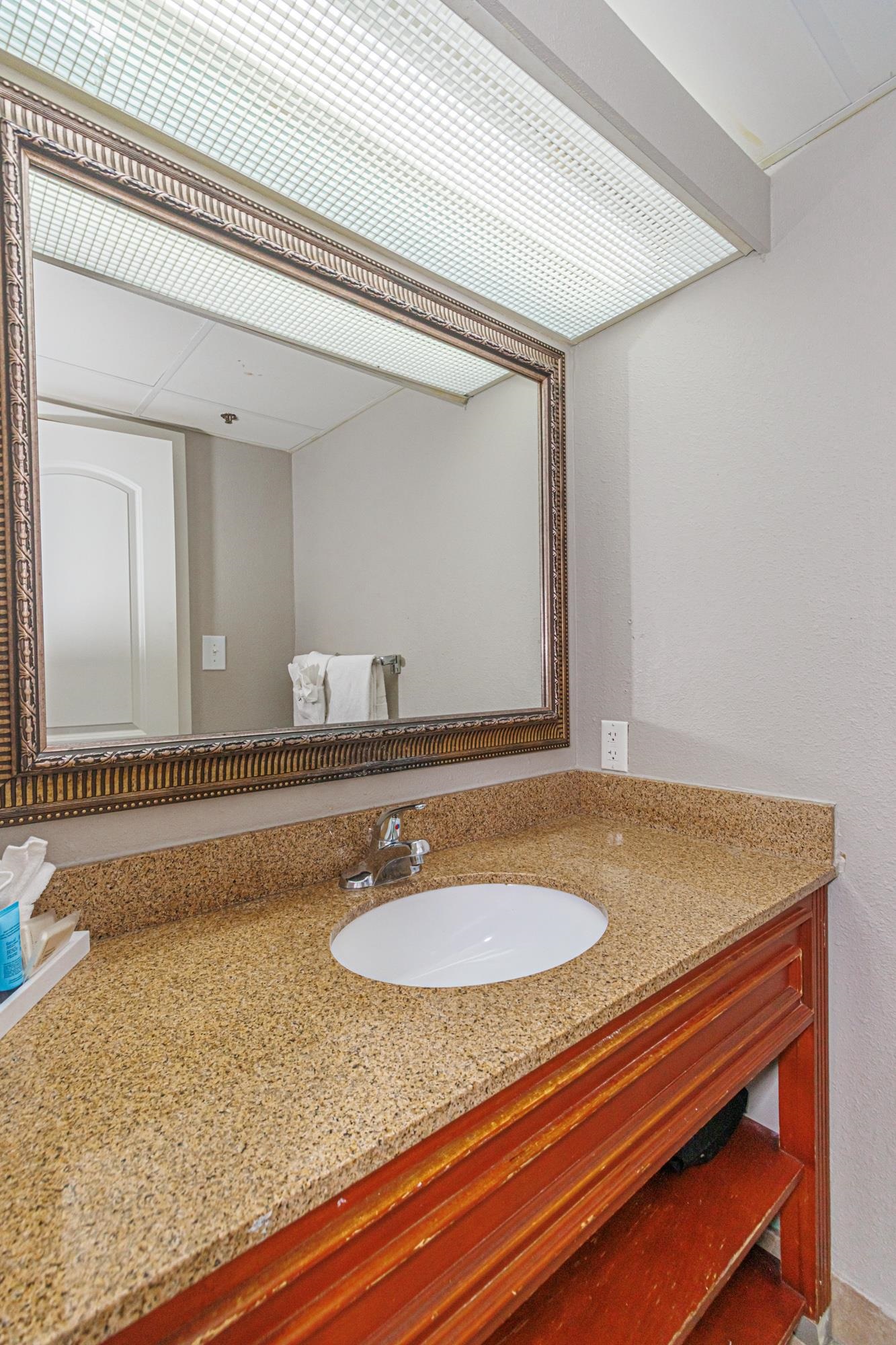 6804 N Ocean Blvd. Property Photo 20