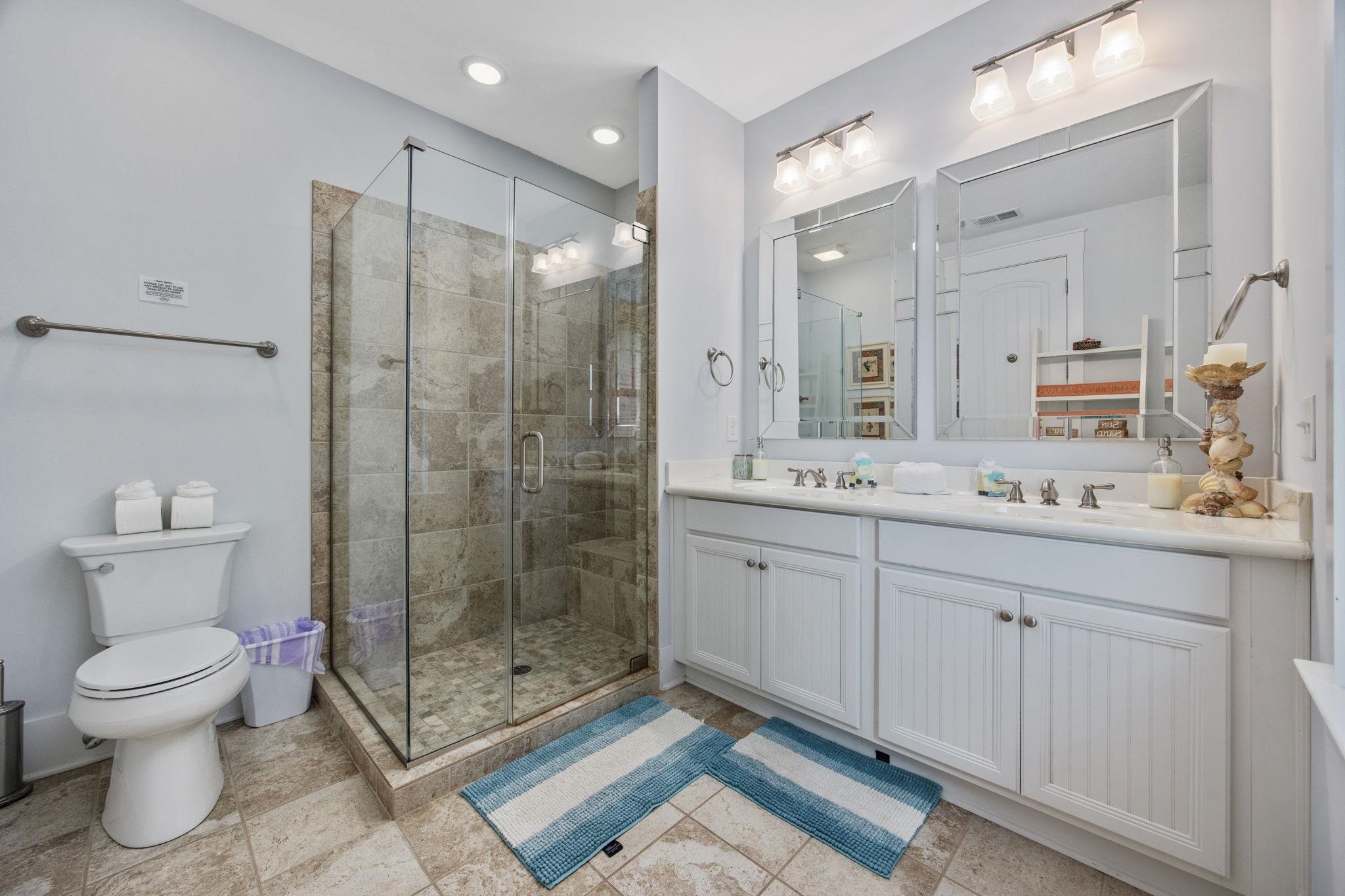 820 Madiera Dr. Property Photo 19