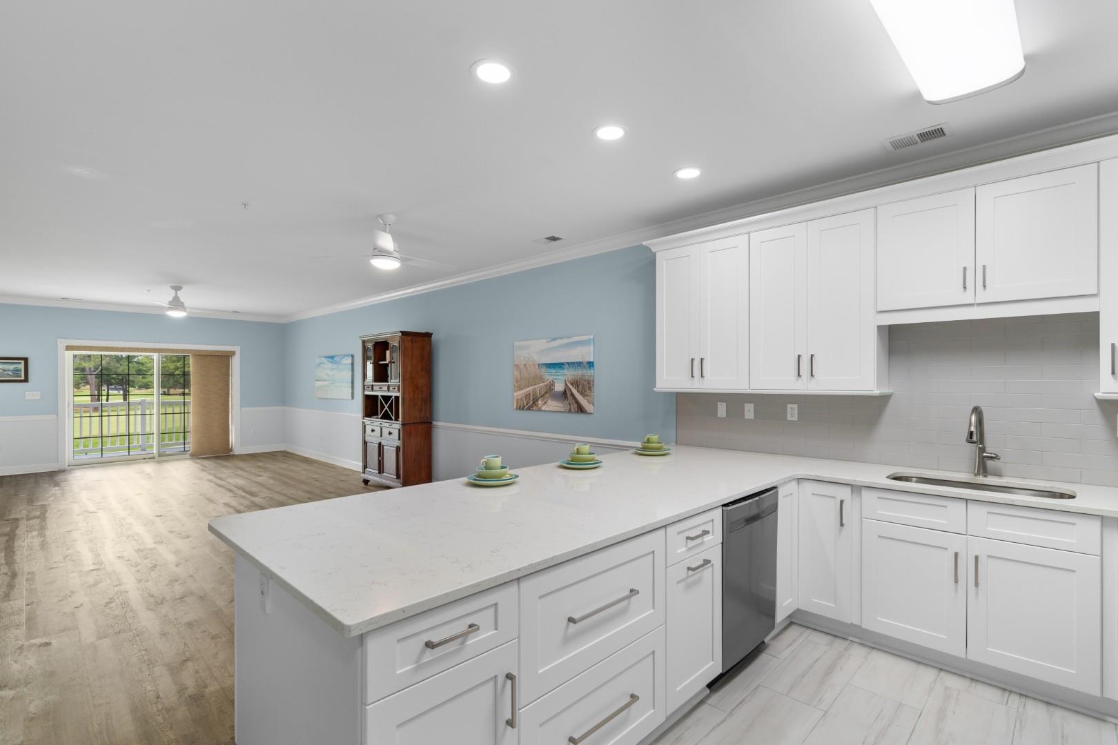 4874 Luster Leaf Circle Property Photo 3
