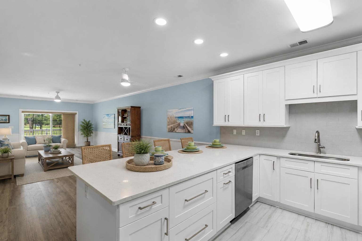 4874 Luster Leaf Circle Property Photo 4