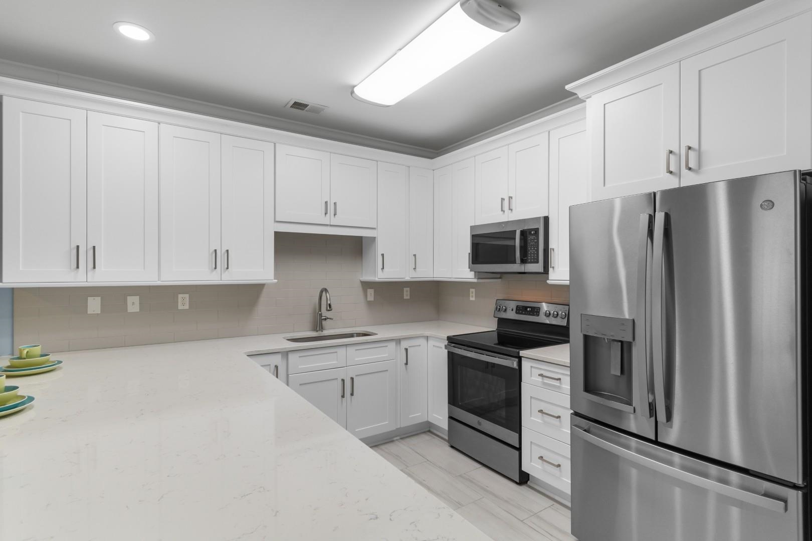 4874 Luster Leaf Circle Property Photo 6