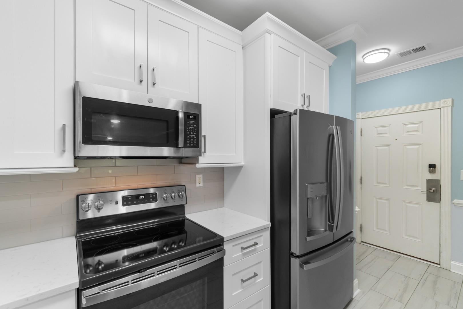 4874 Luster Leaf Circle Property Photo 10