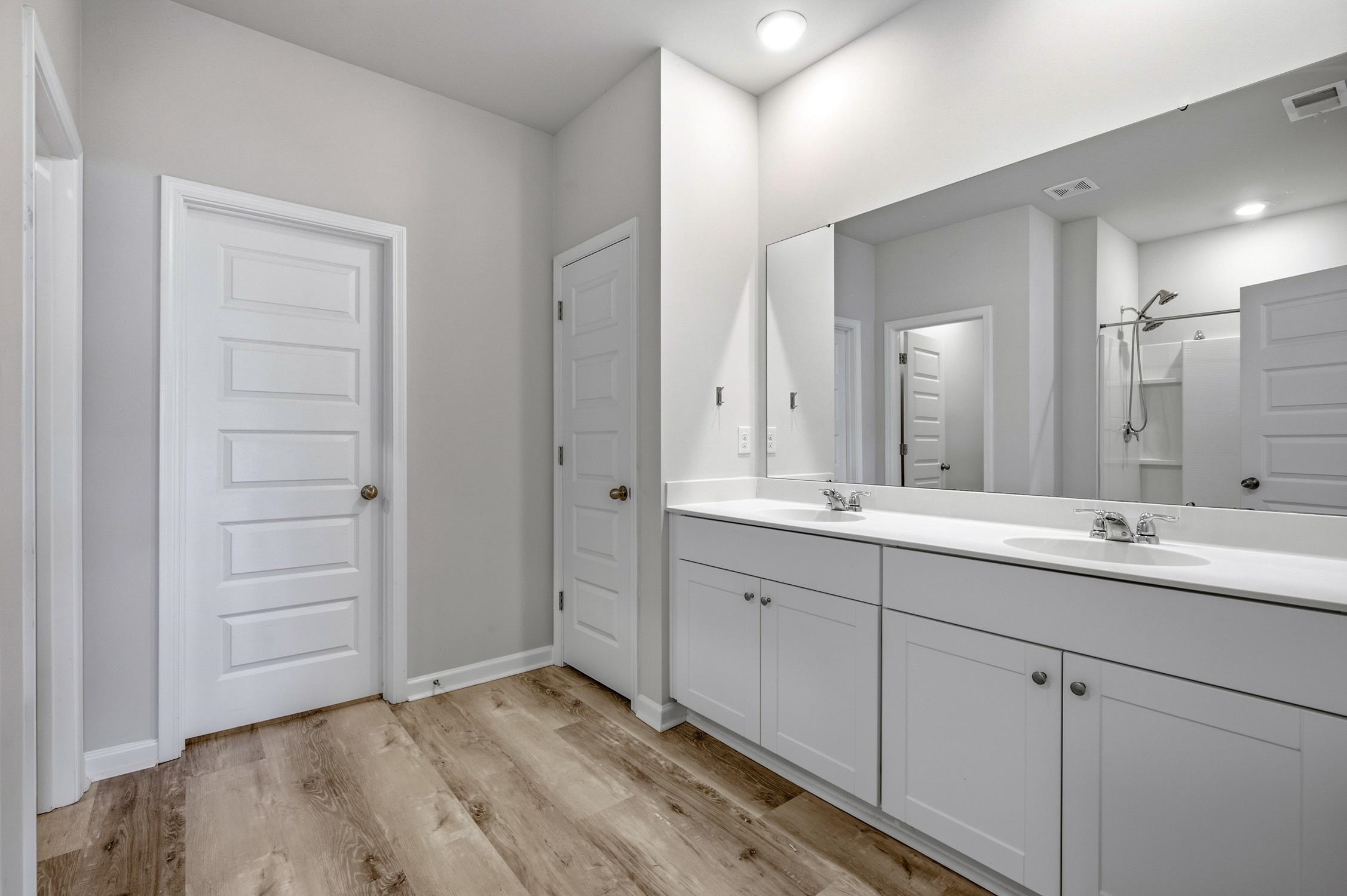 8048 Forest Edge Dr. Property Photo 10