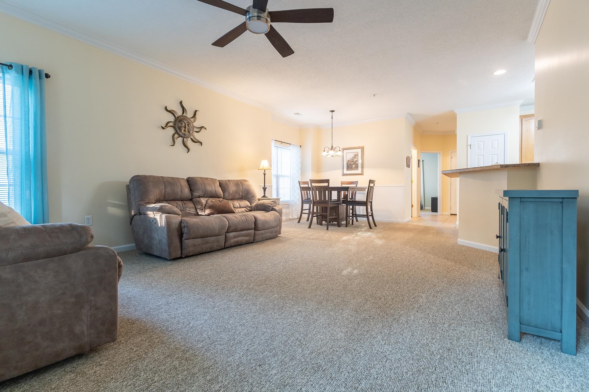 5828 Longwood Dr. Property Photo 17