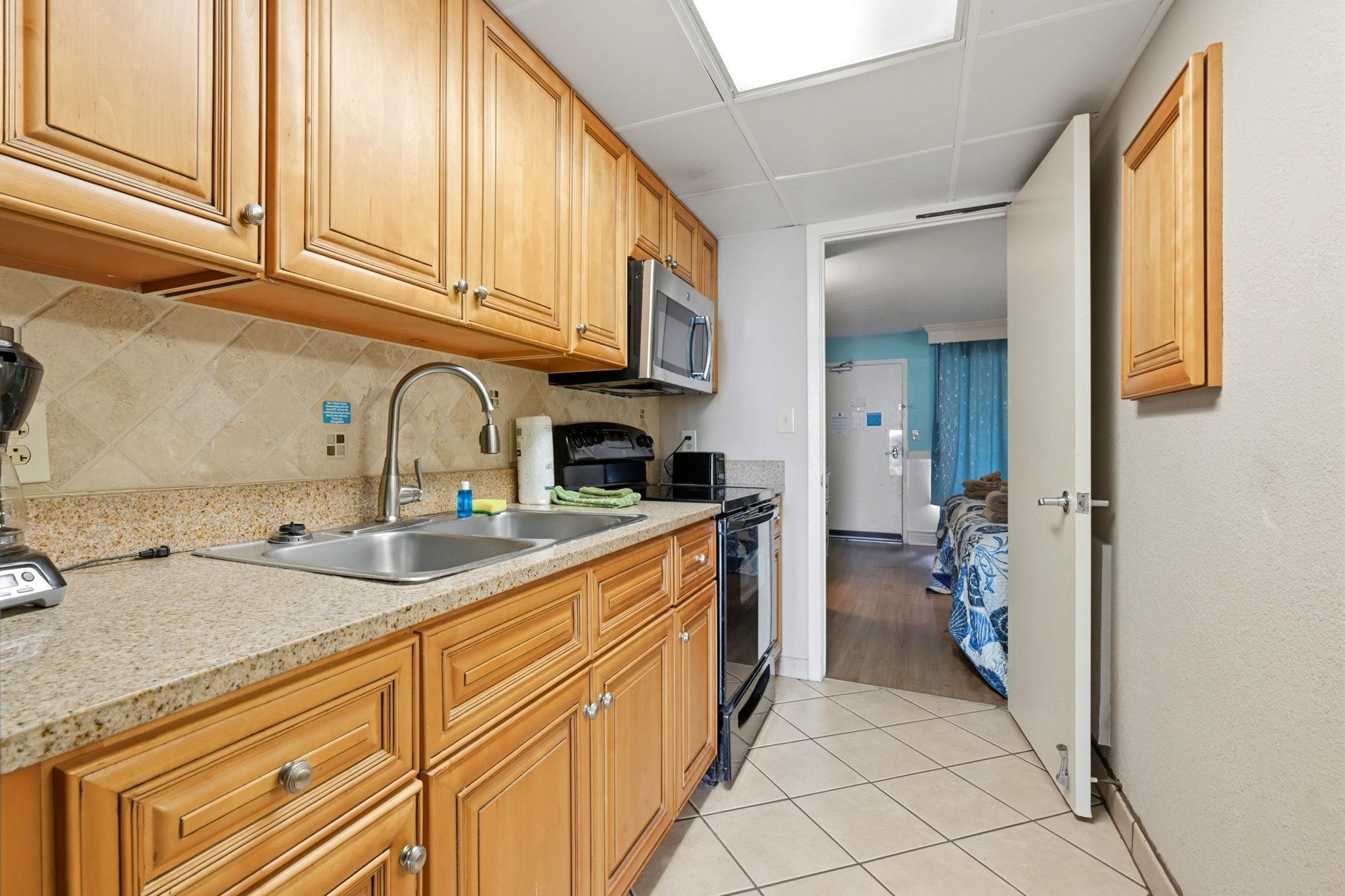 3000 N Ocean Blvd. Property Photo 9