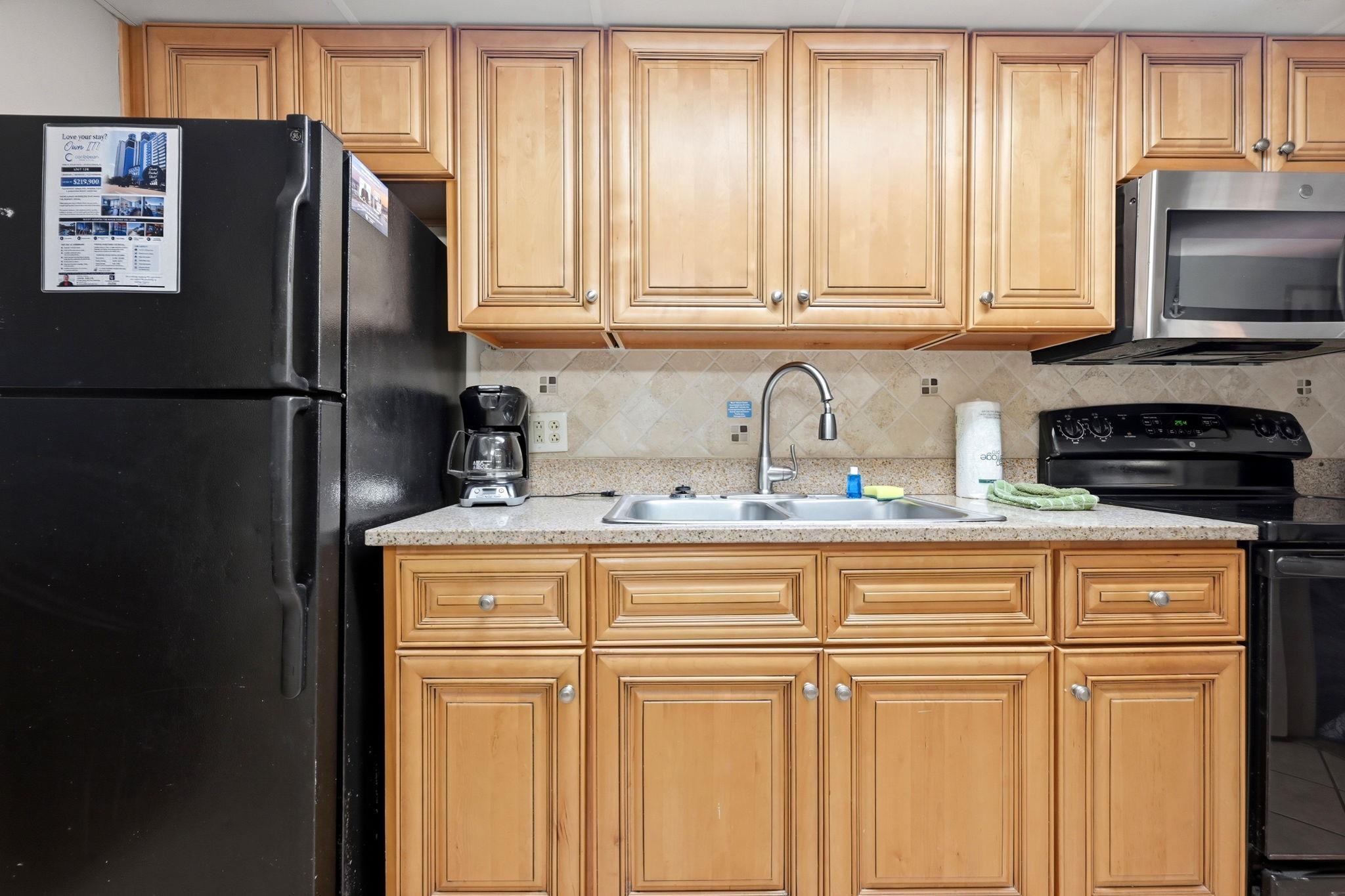 3000 N Ocean Blvd. Property Photo 11