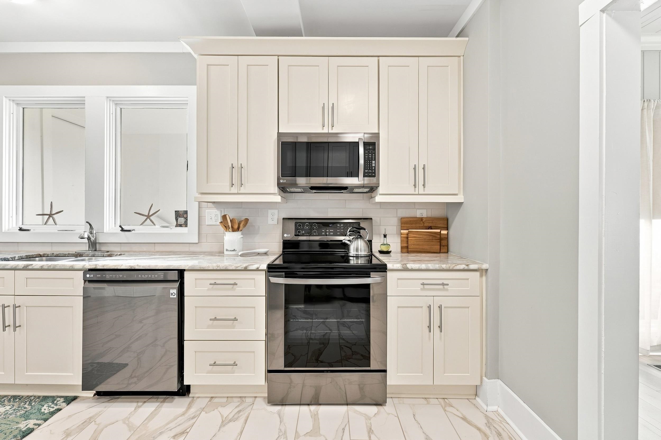 3704 N Ocean Blvd. Property Photo 17