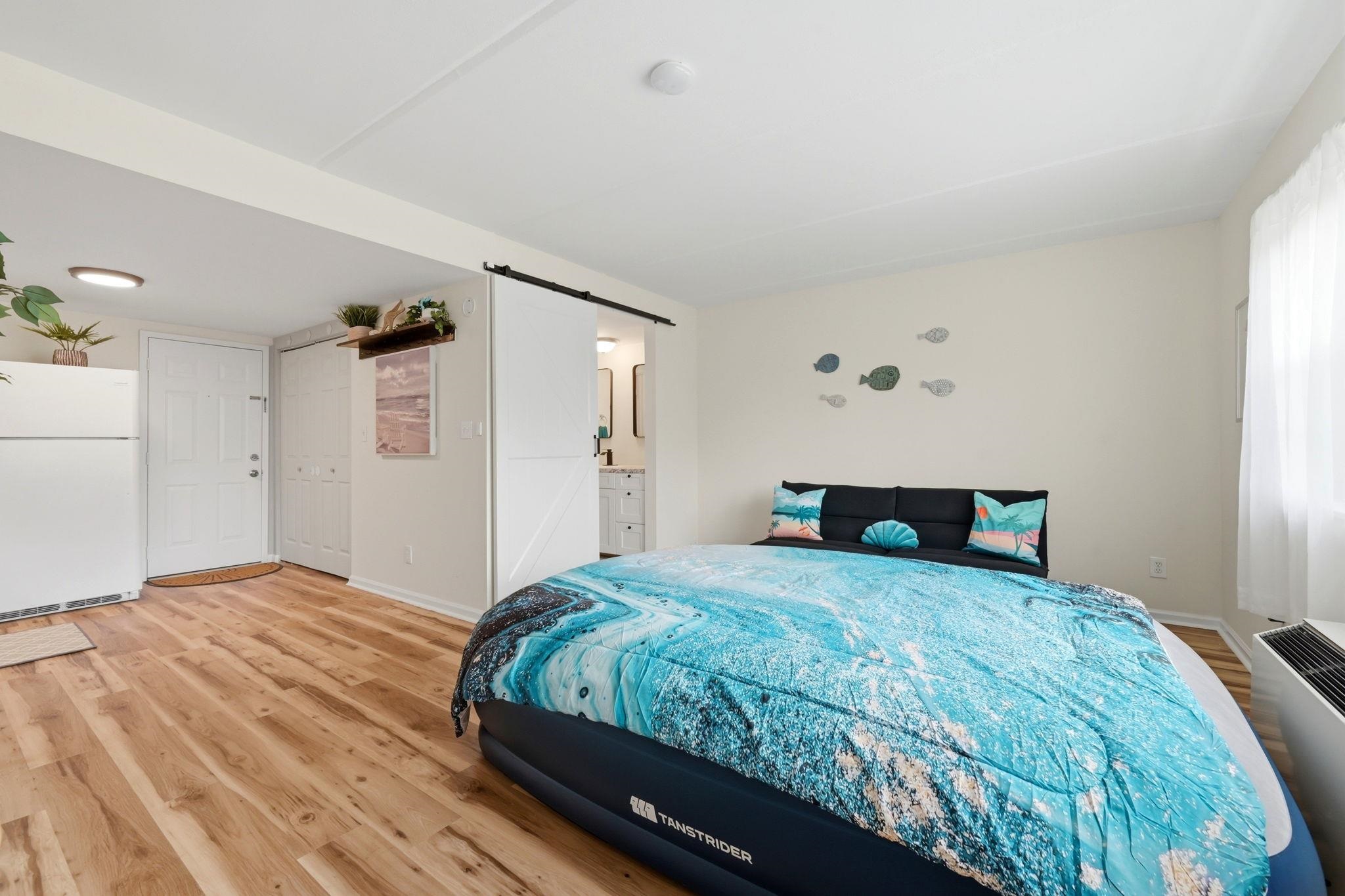6850 Blue Heron Blvd. Property Photo 10