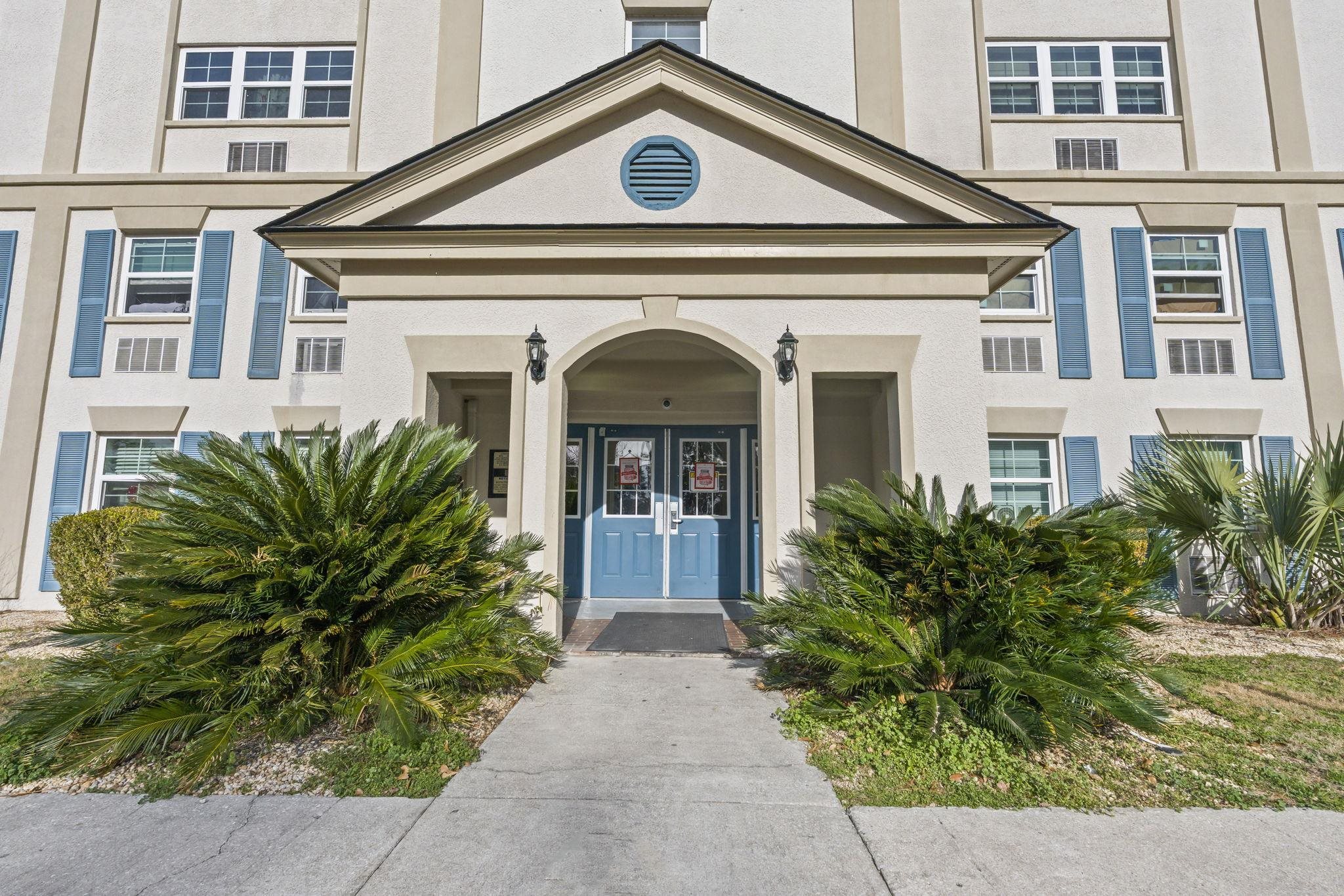 6850 Blue Heron Blvd. Property Photo 21