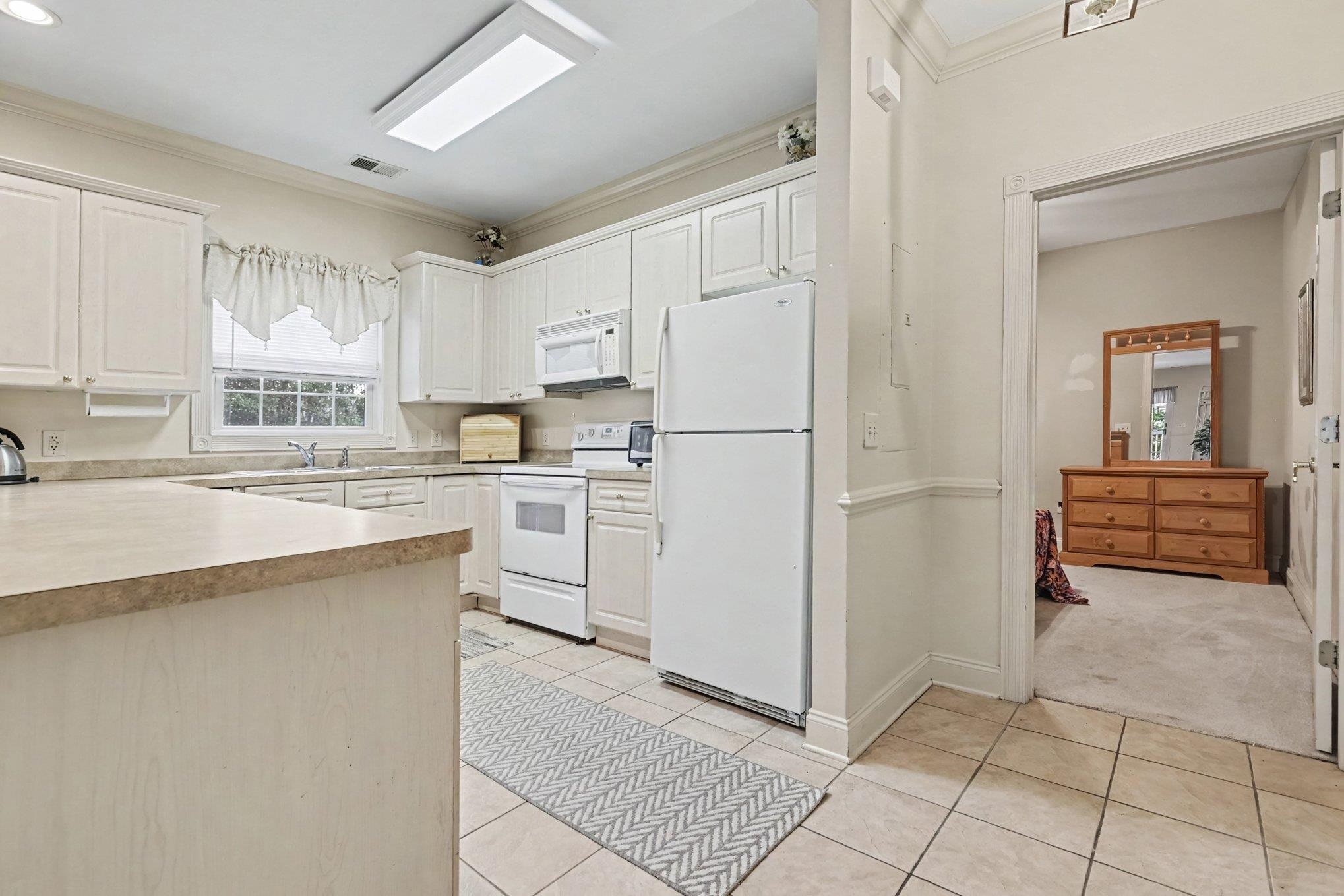 4869 Magnolia Pointe Ln. Property Photo 7