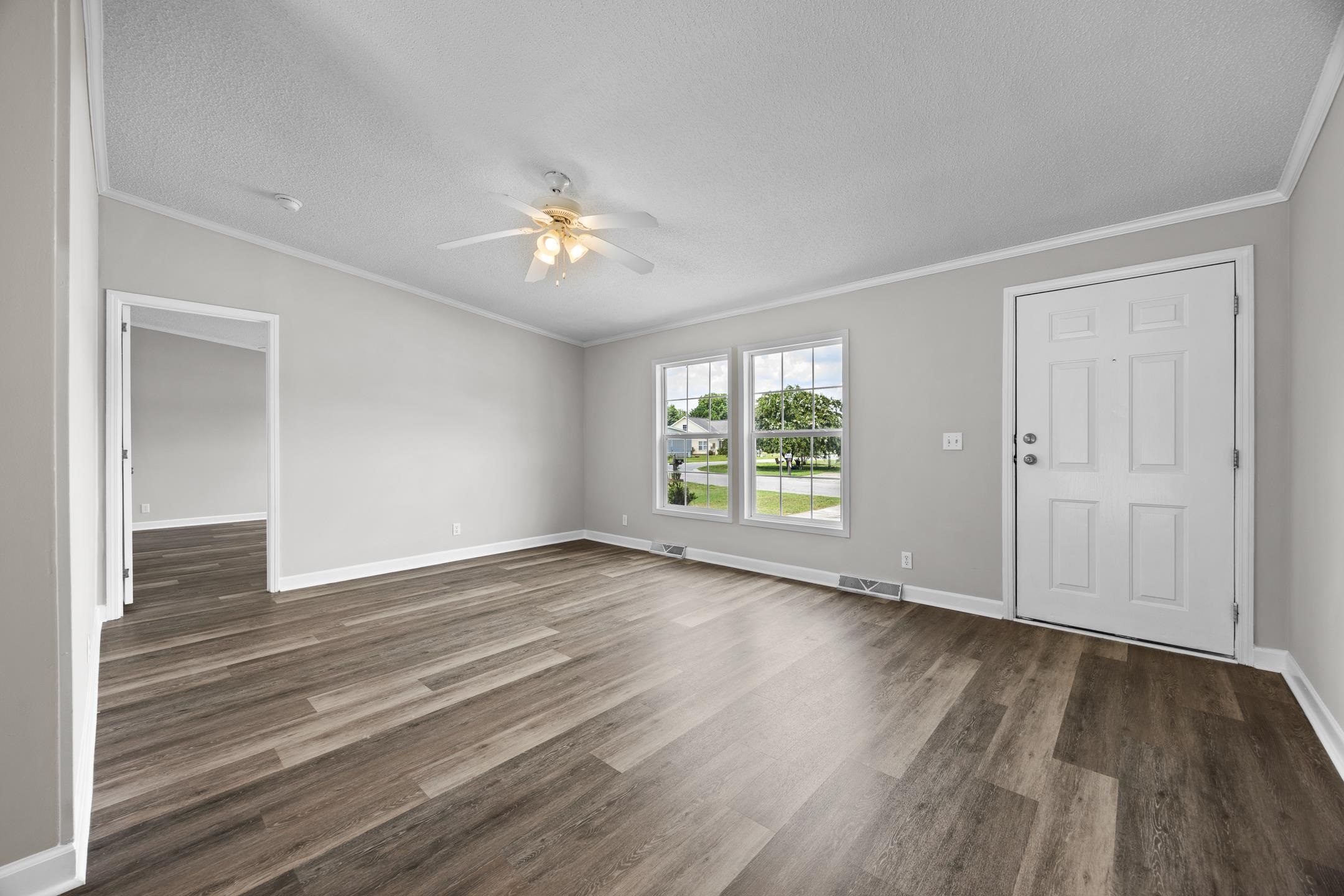 405 Overcrest St. Property Photo 6