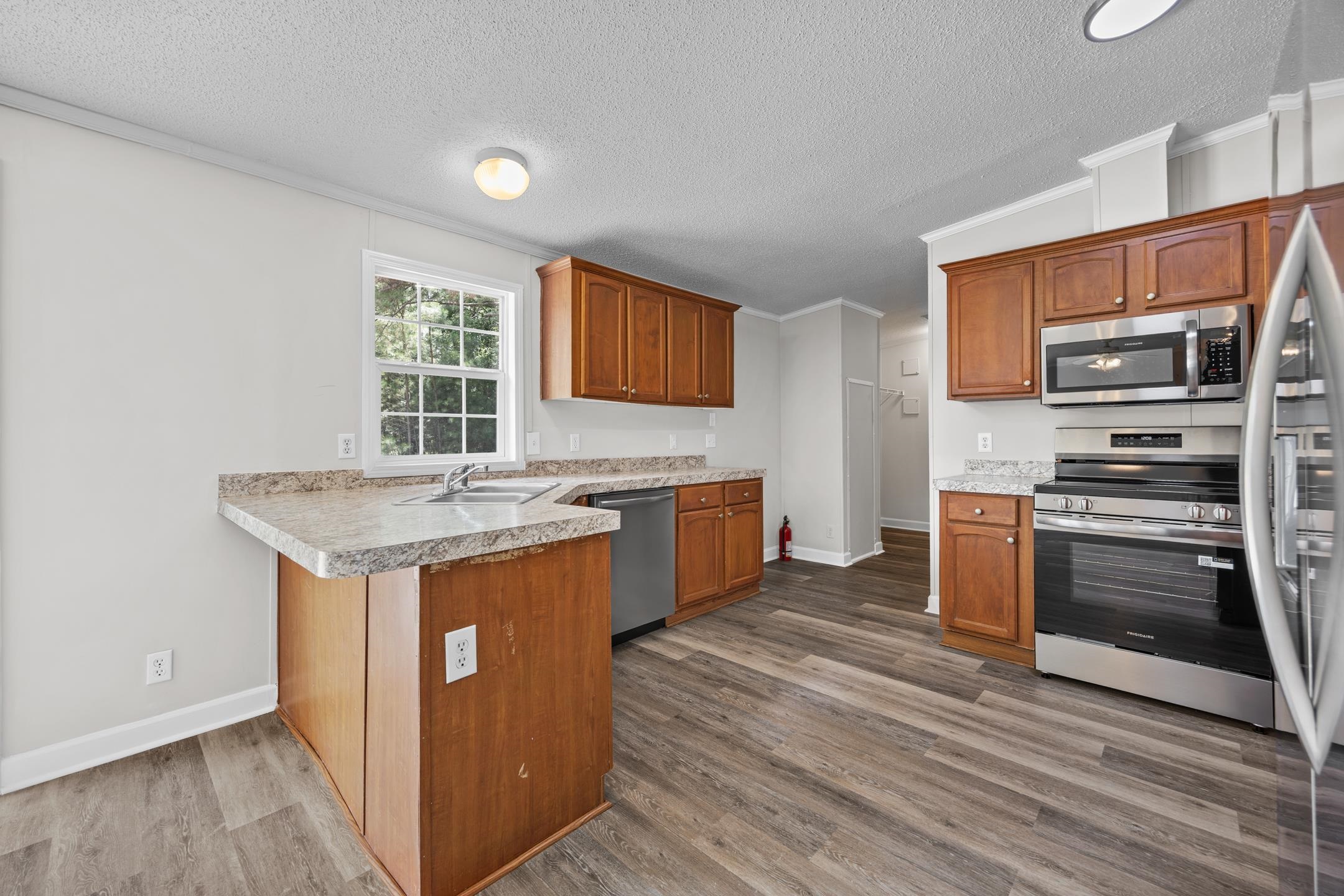 405 Overcrest St. Property Photo 16