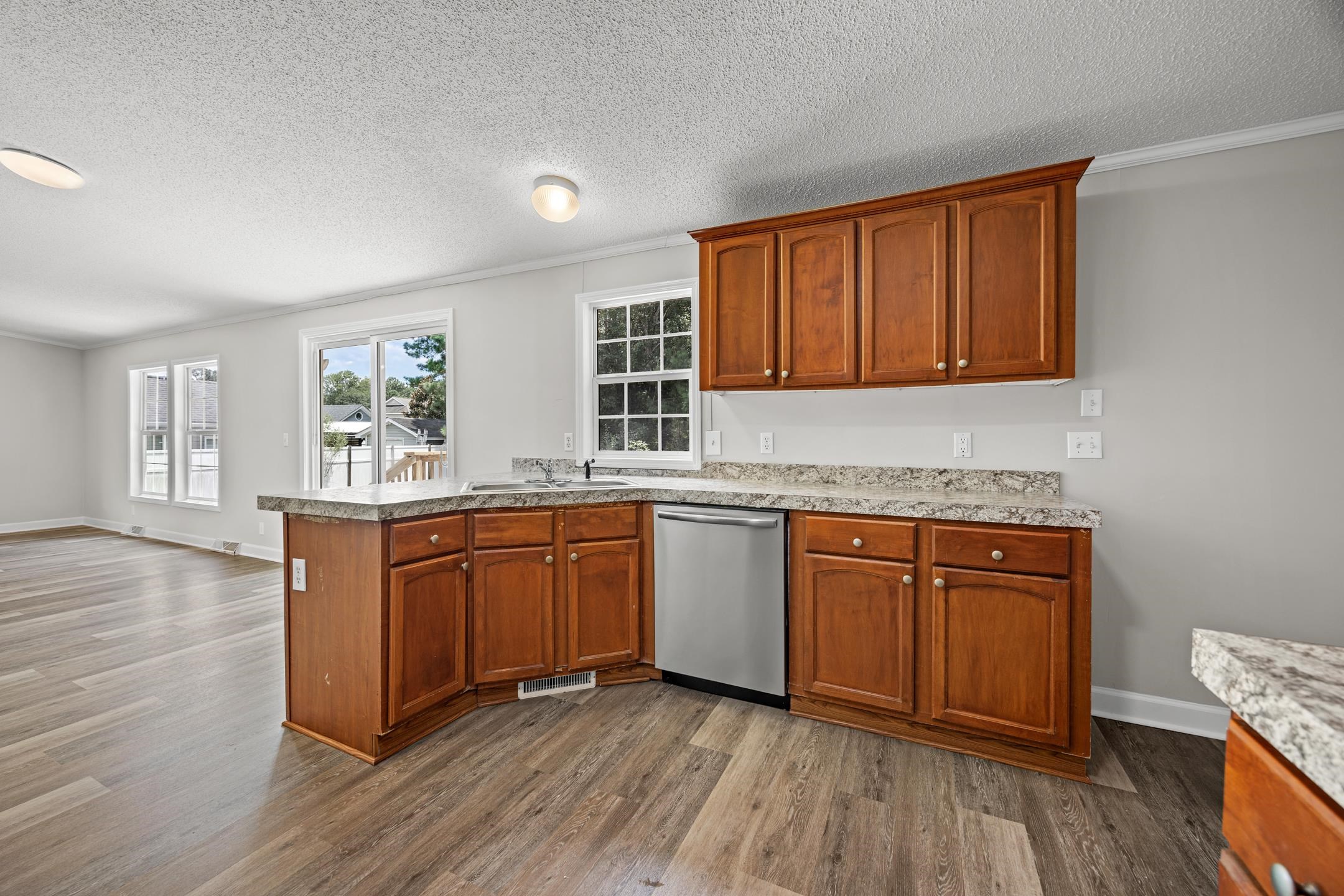 405 Overcrest St. Property Photo 17