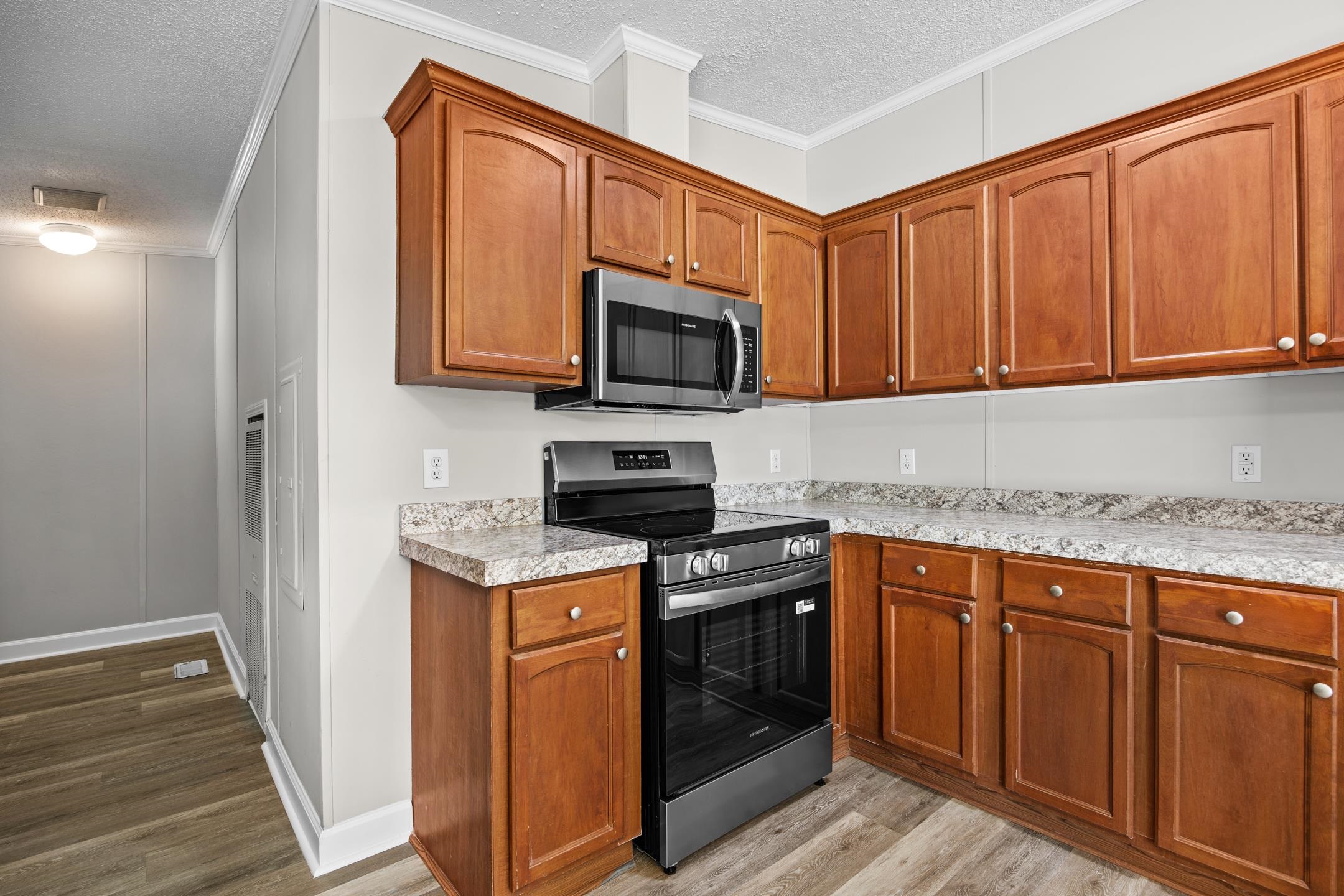405 Overcrest St. Property Photo 19