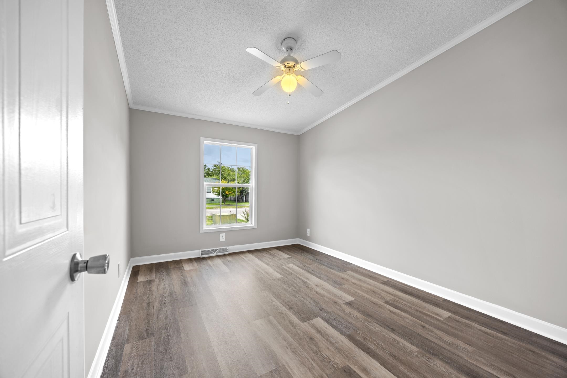 405 Overcrest St. Property Photo 31
