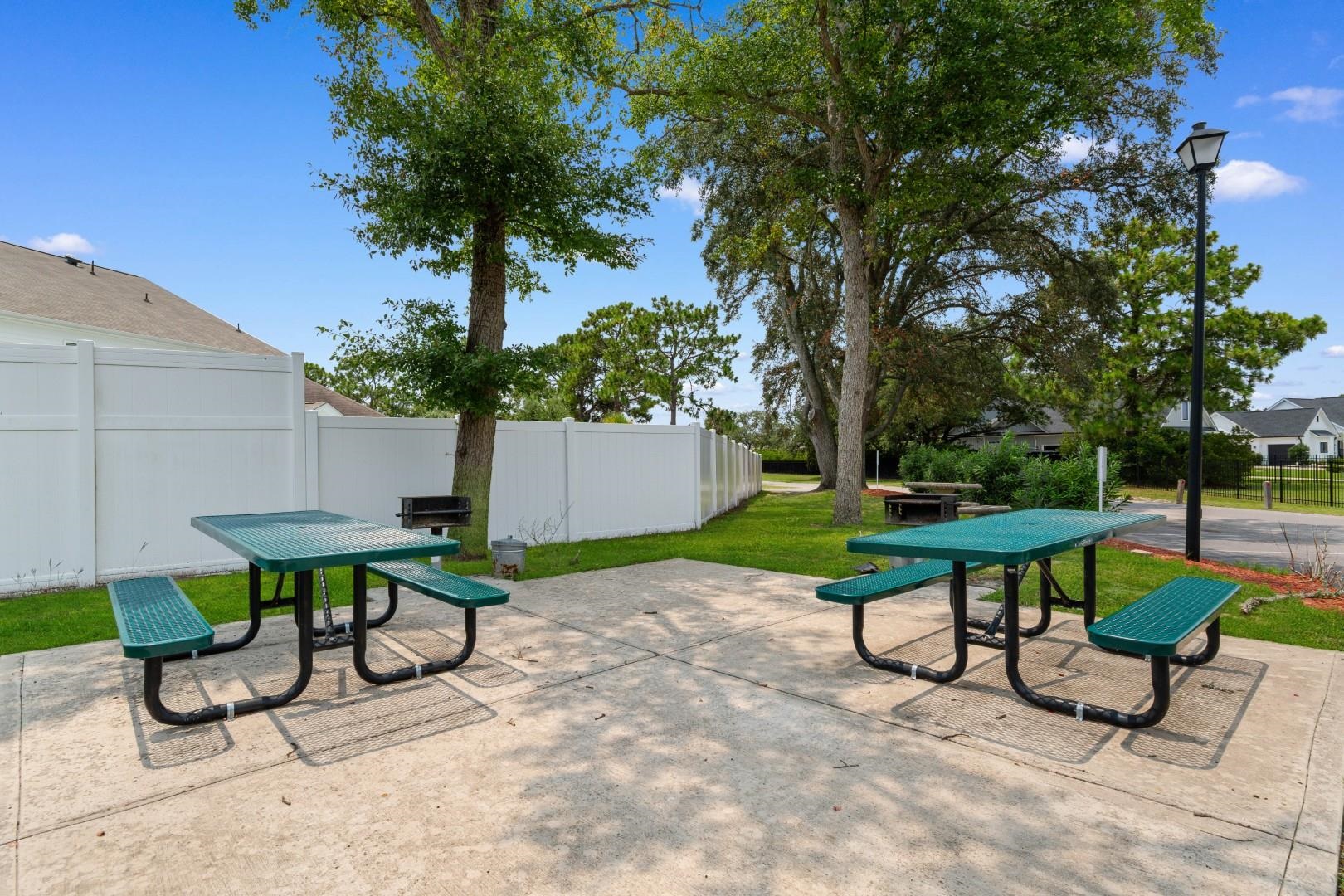 900 Deer Creek Rd. Property Photo 17