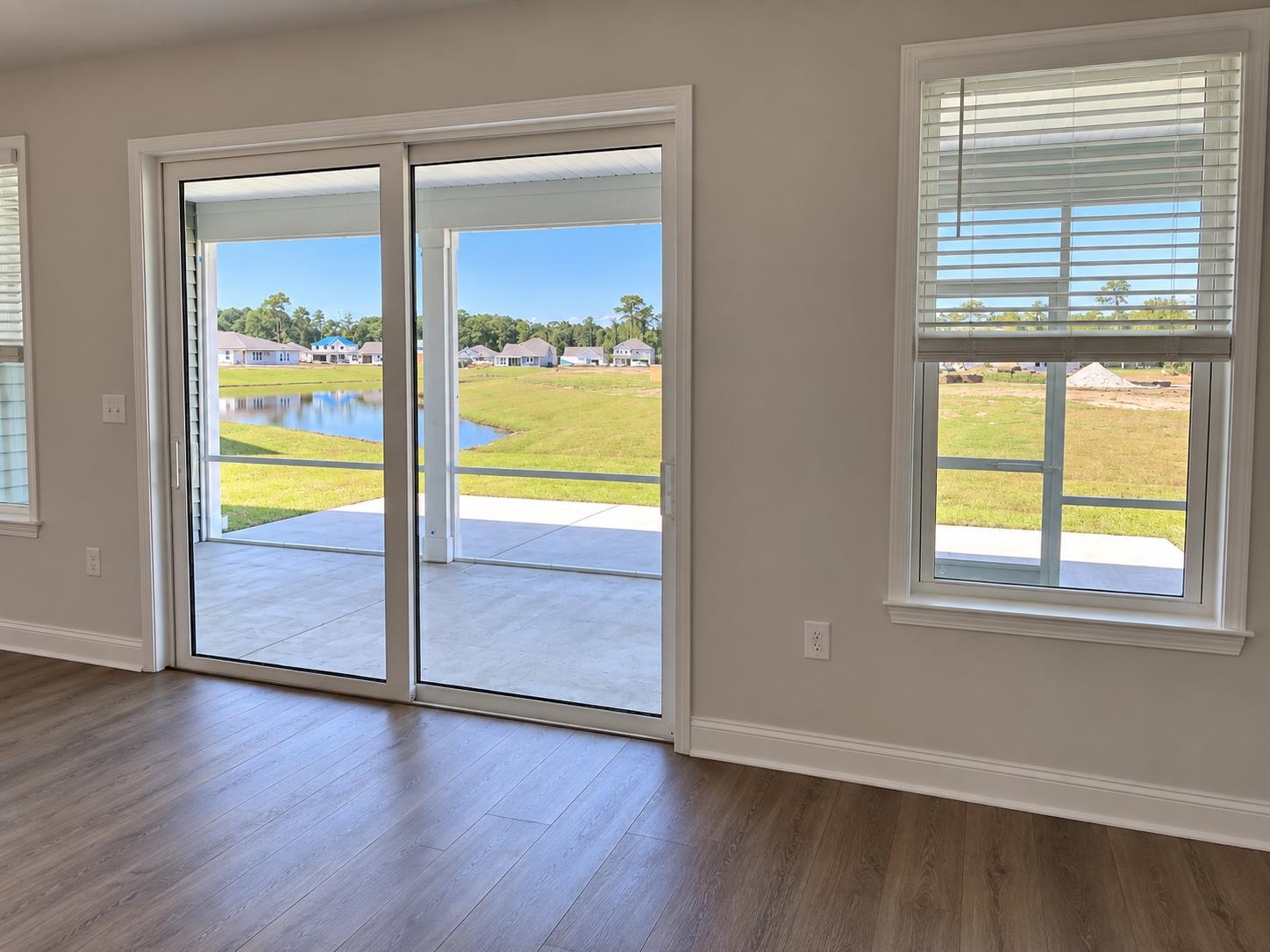 1525 Winding Creek Way Property Photo 4