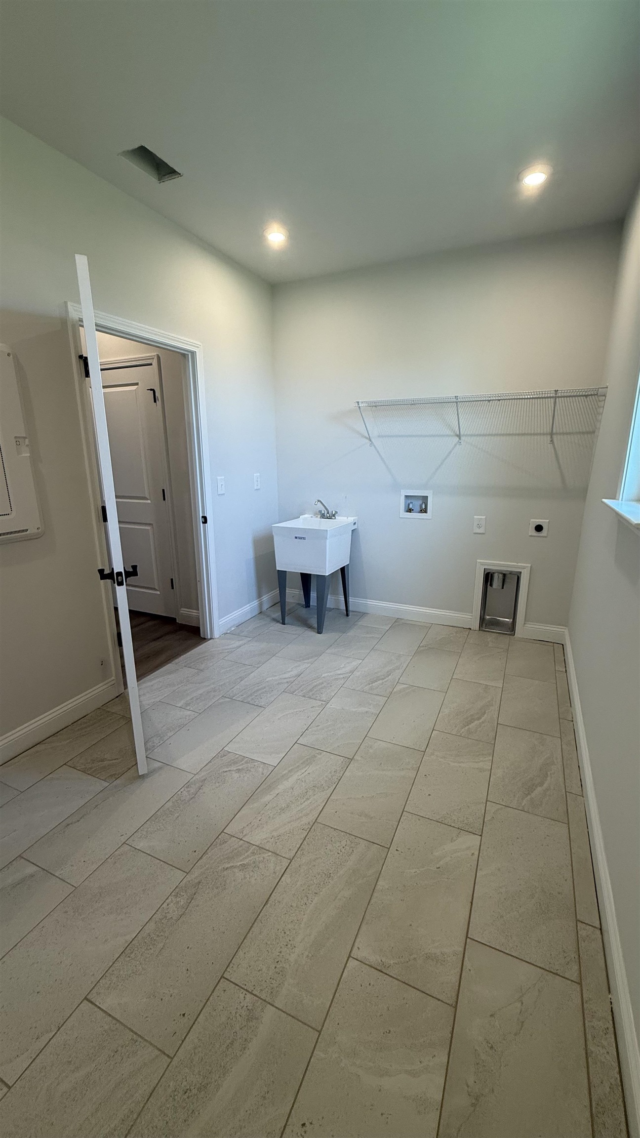 1525 Winding Creek Way Property Photo 16