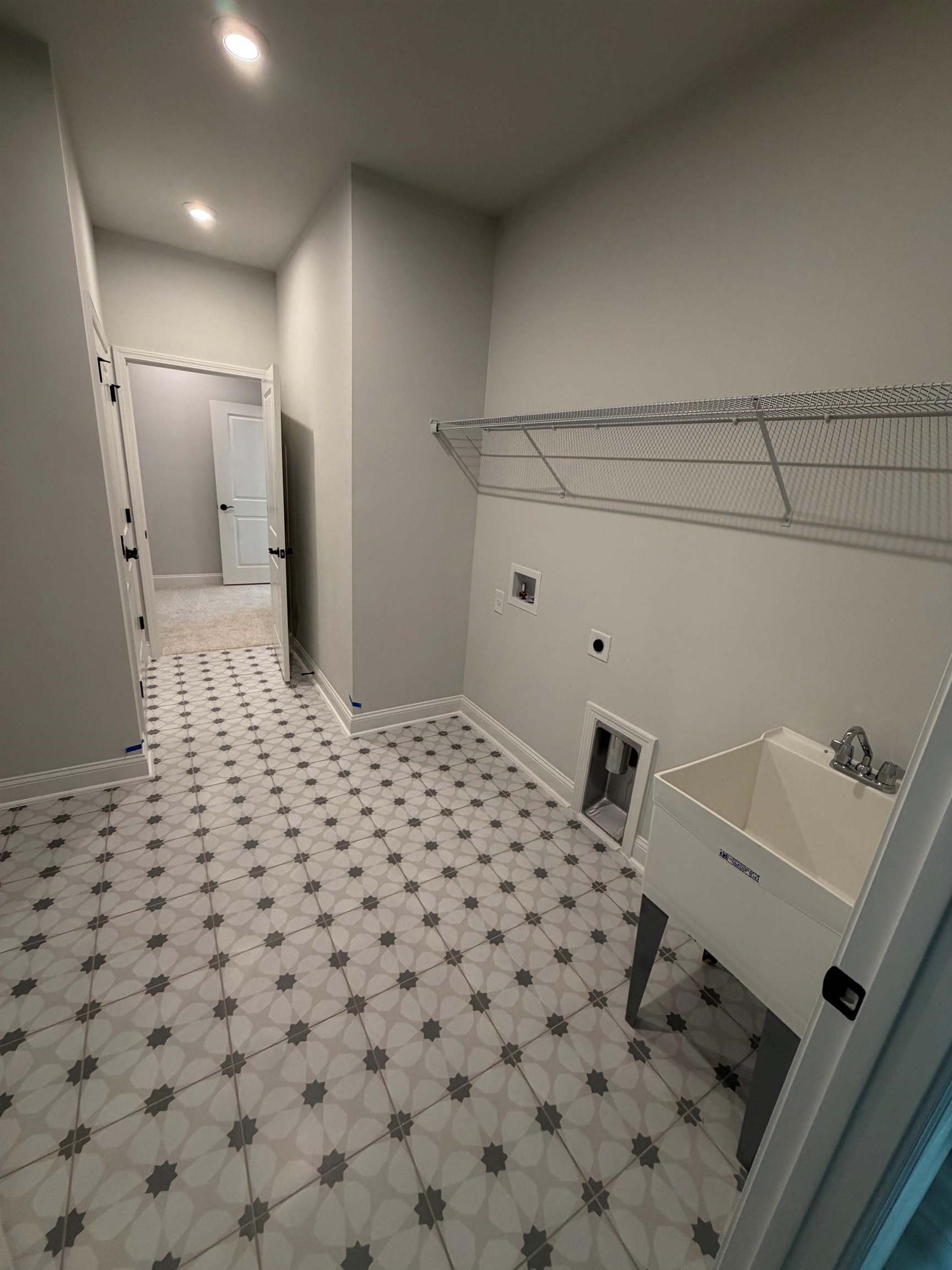 1521 Winding Creek Way Property Photo 10
