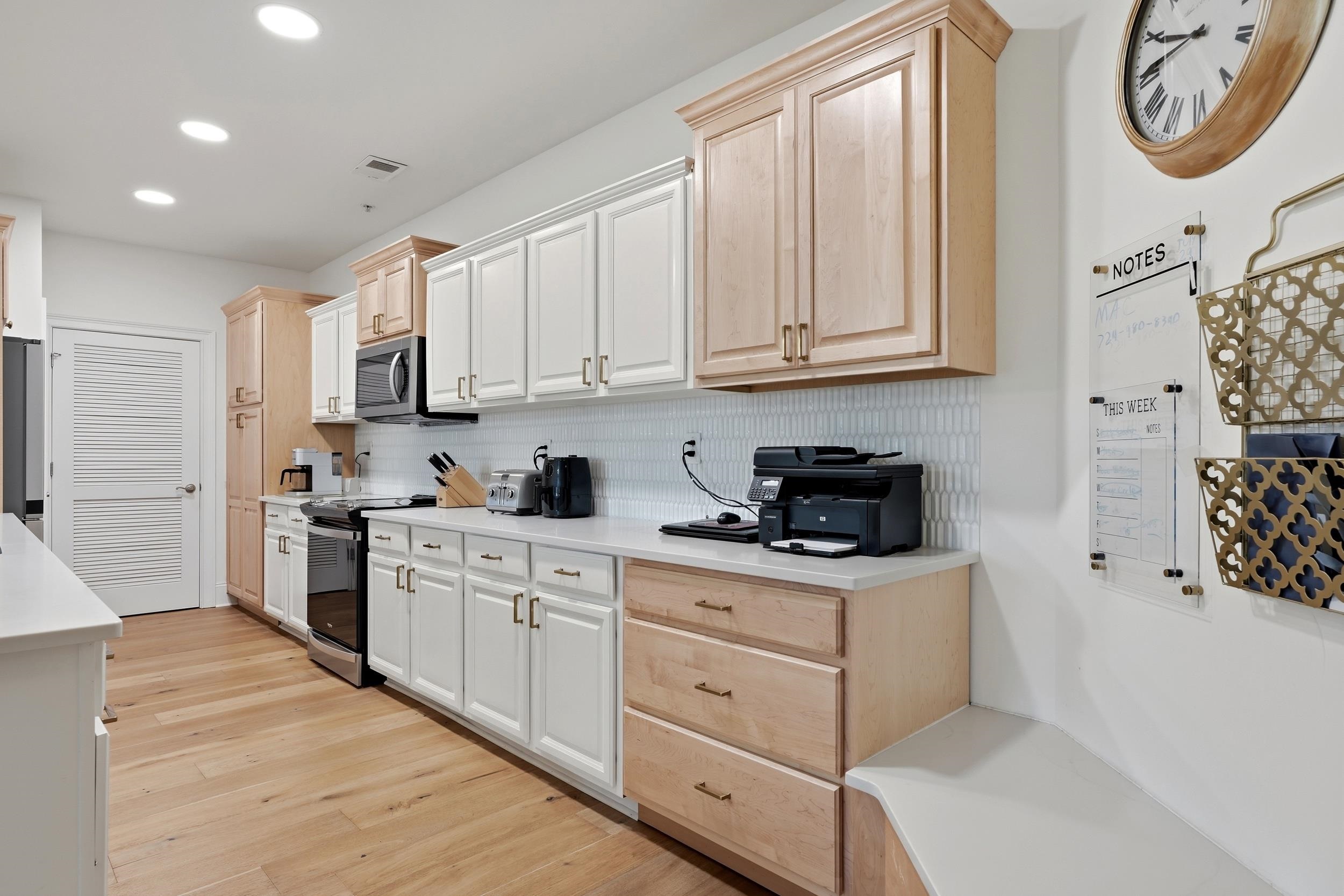 2180 Waterview Dr. Property Photo 5
