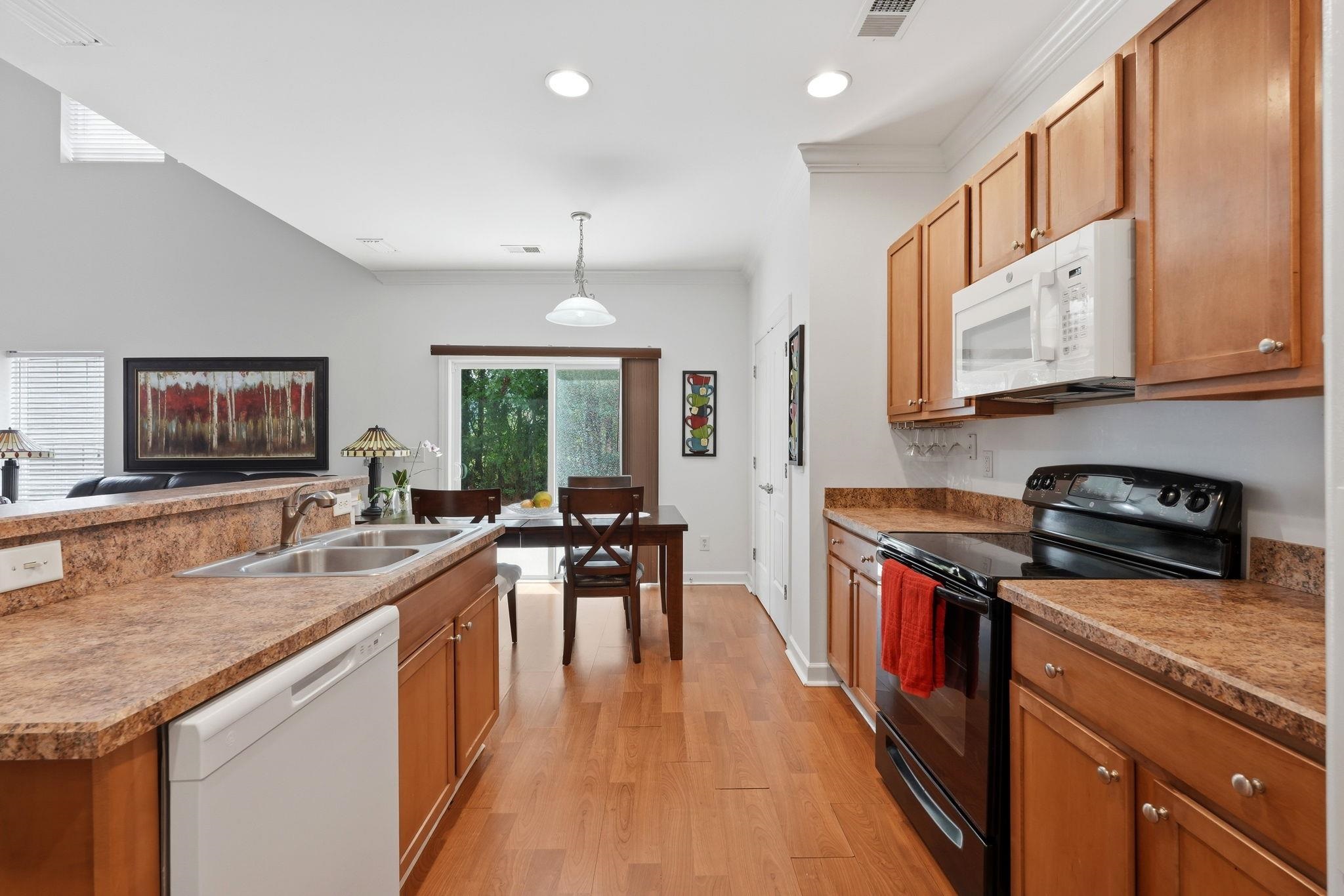 1116 Fairway Ln. Property Photo 6