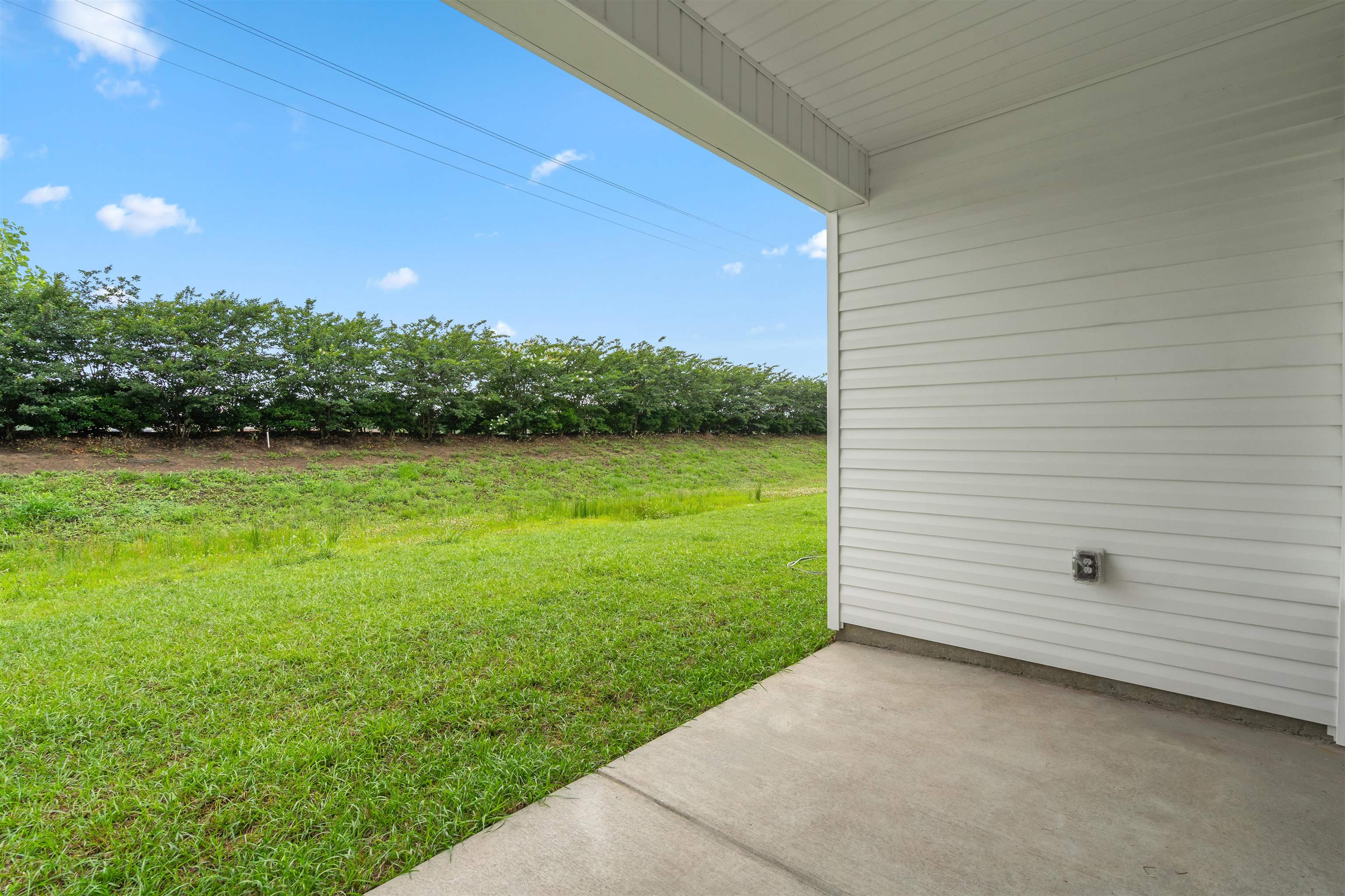 2400 Campton Loop Property Photo 15