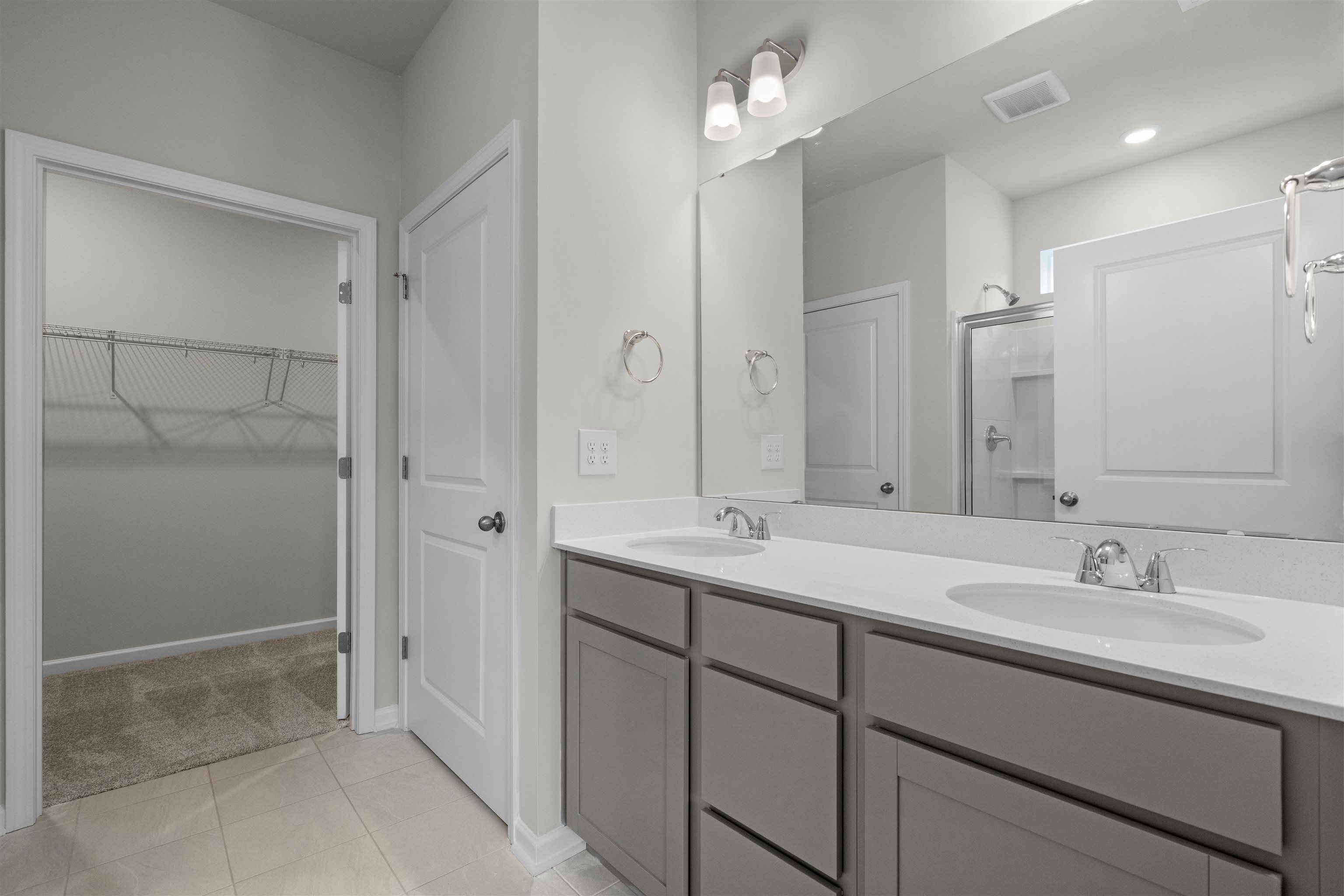 2400 Campton Loop Property Photo 19