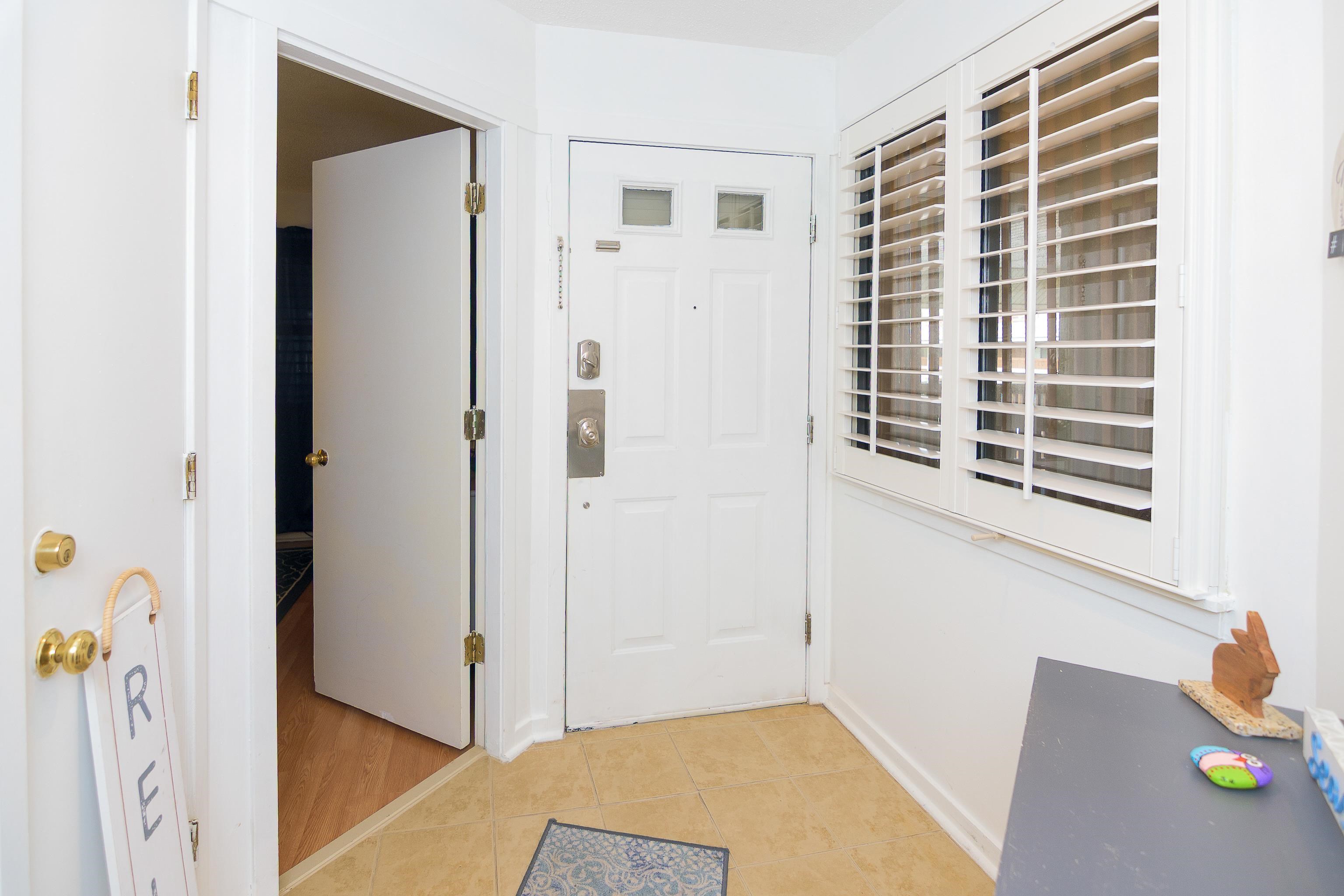410 Melrose Pl. Property Photo 21