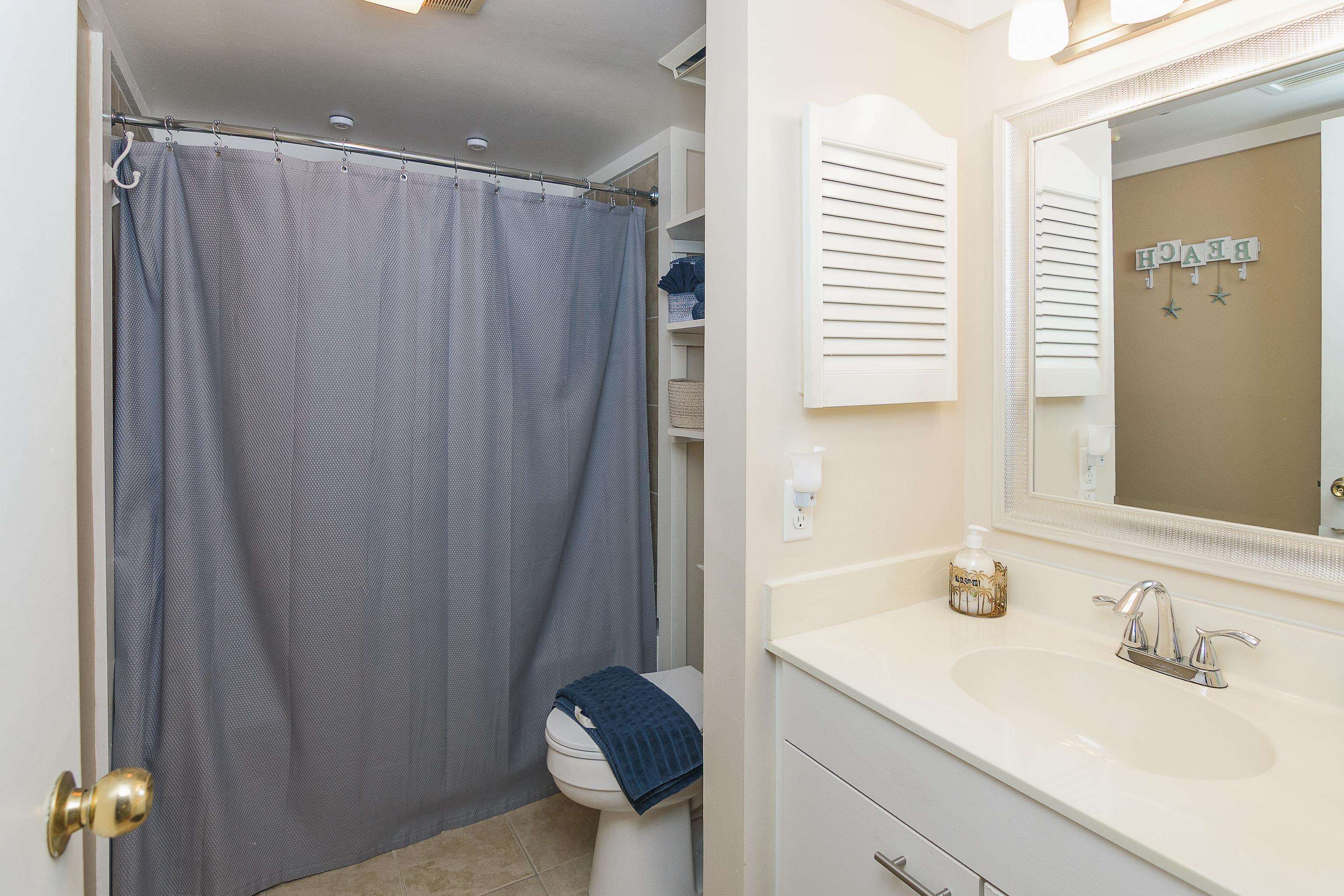 410 Melrose Pl. Property Photo 27
