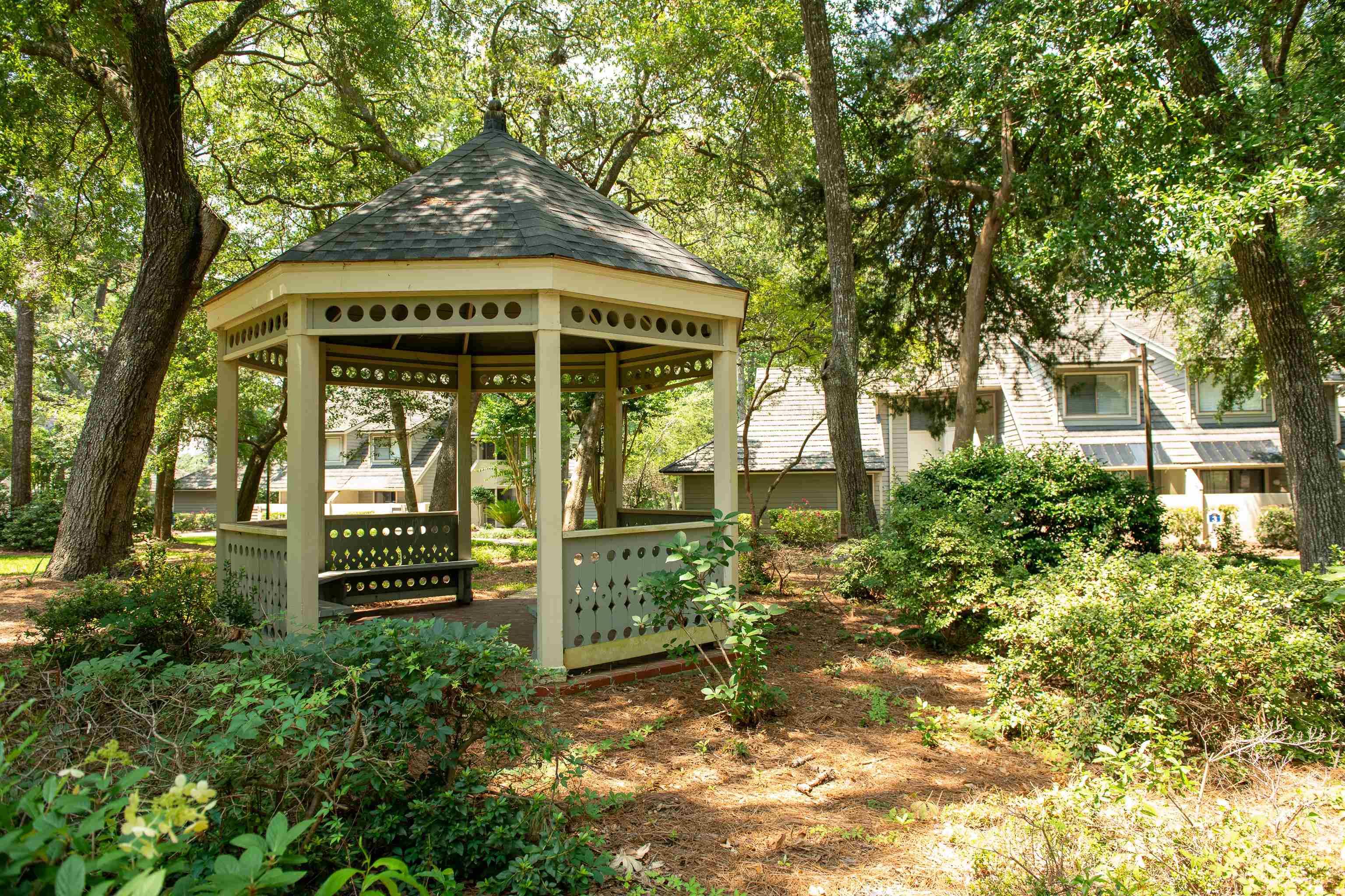 410 Melrose Pl. Property Photo 52