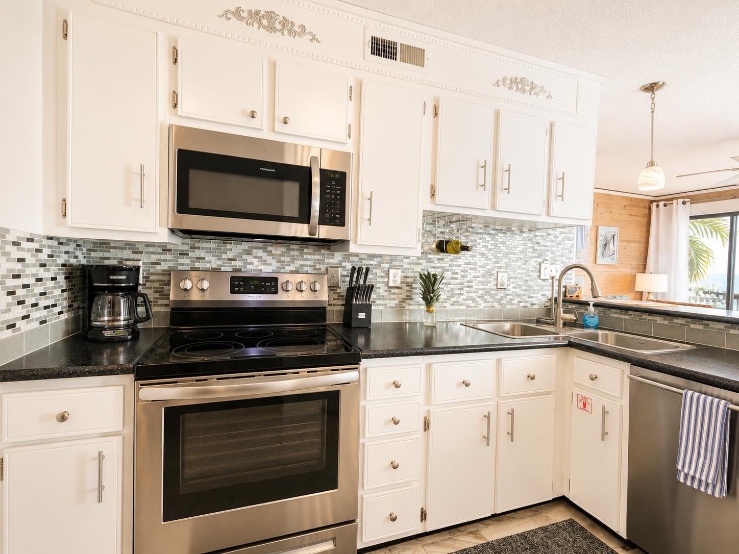 1711 S Ocean Blvd. Property Photo 8