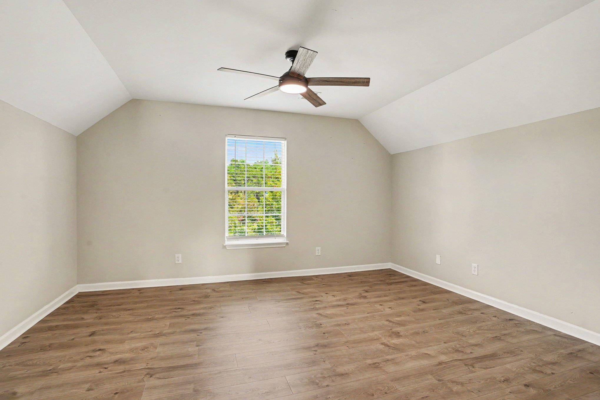 2237 Haystack Way Property Photo 26