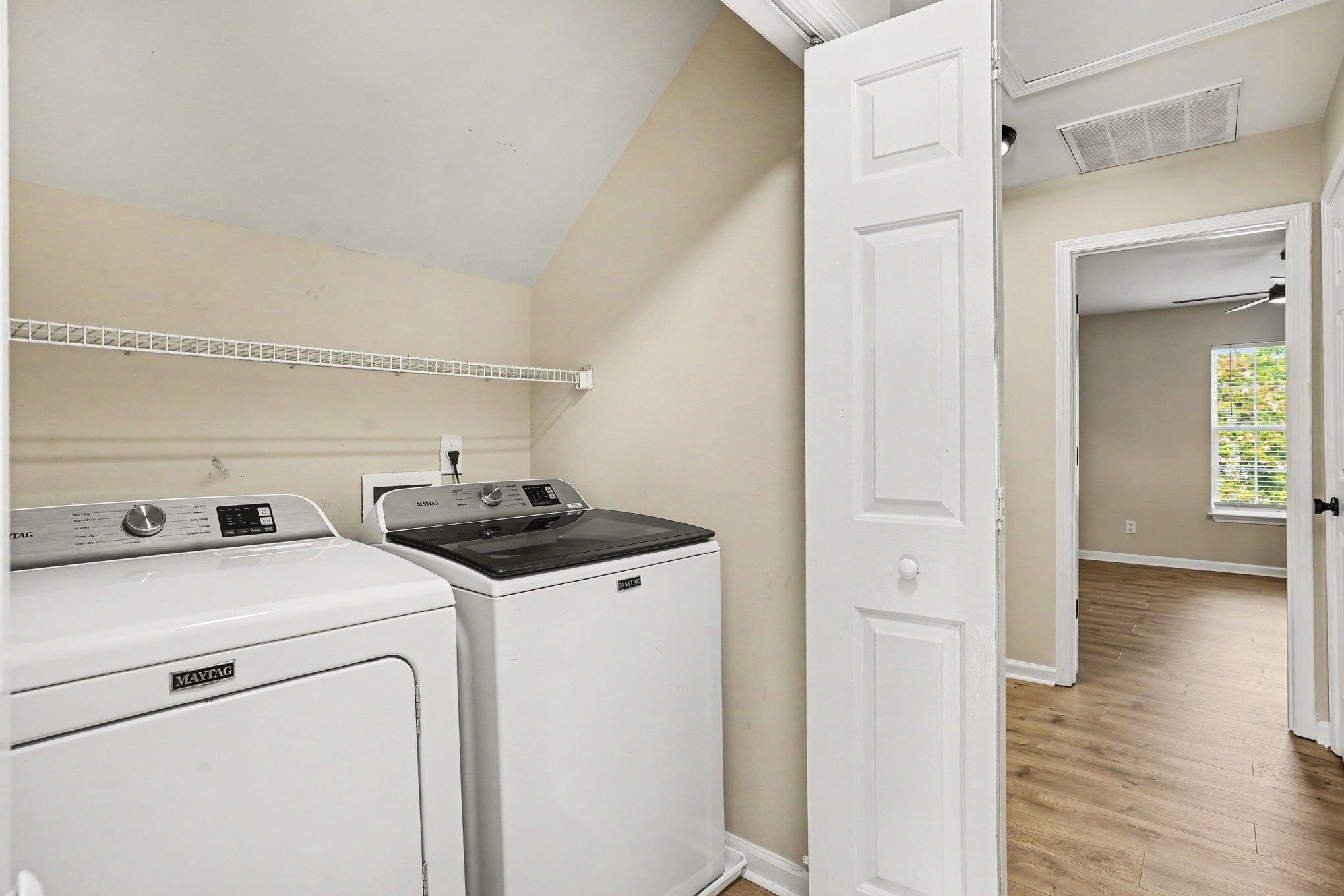 2237 Haystack Way Property Photo 32