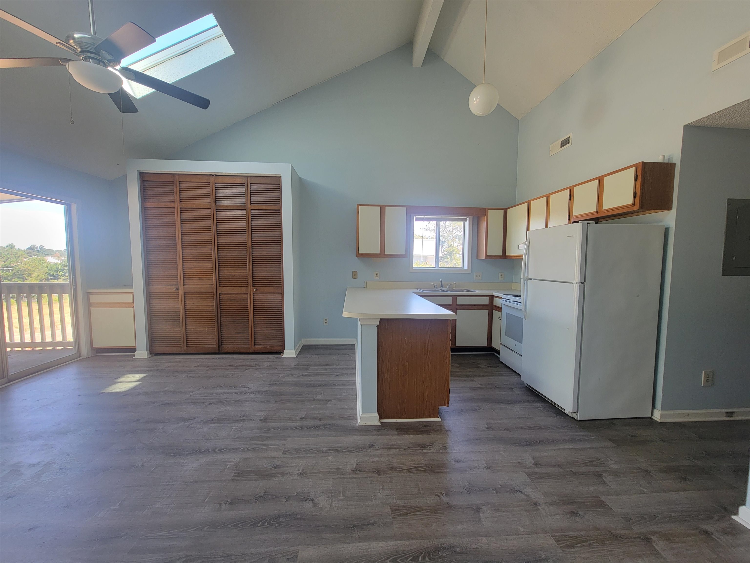 923 Fairwood Lakes Ln. Property Photo 2