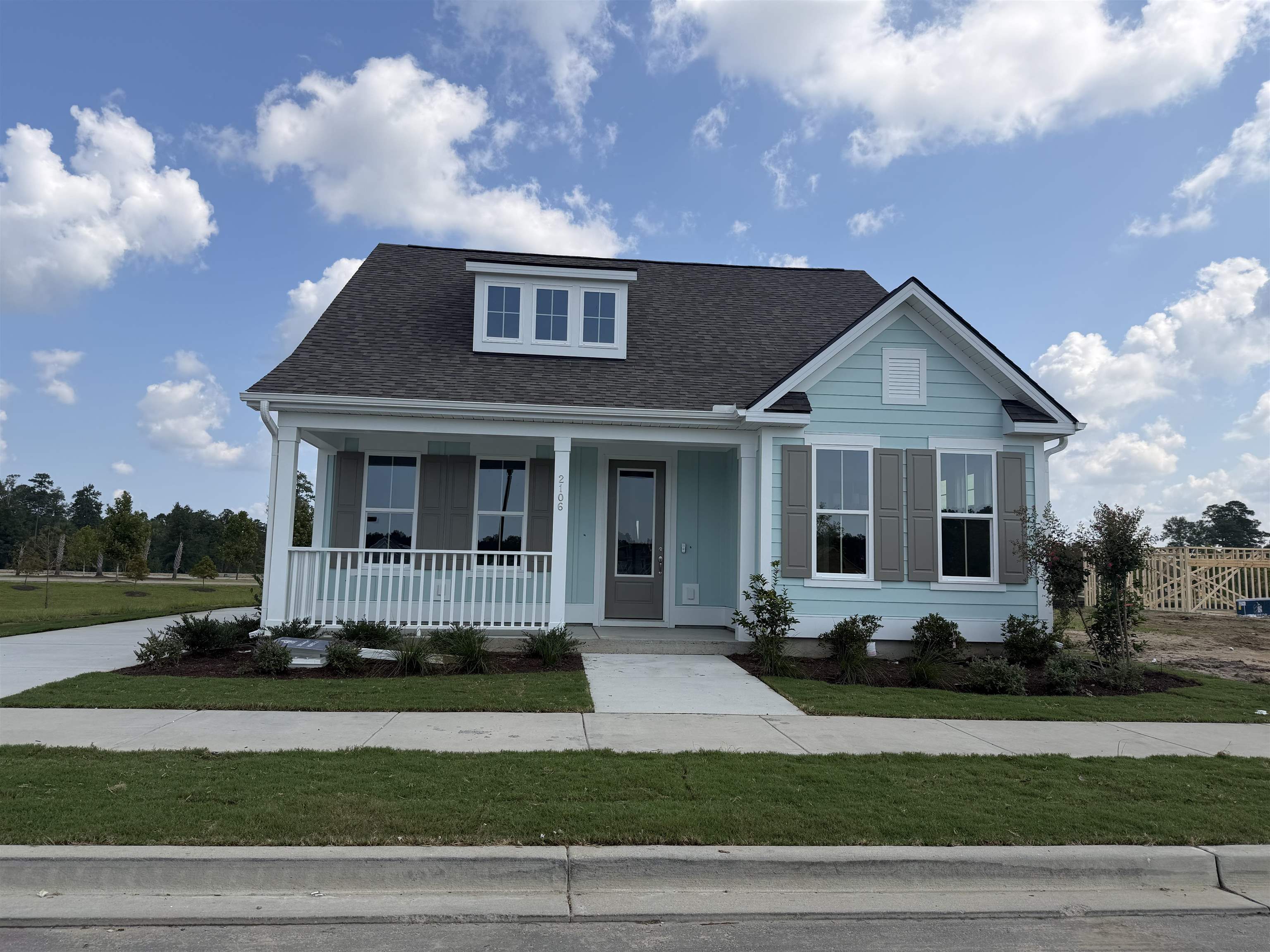2016 Oakley St. Property Photo 1
