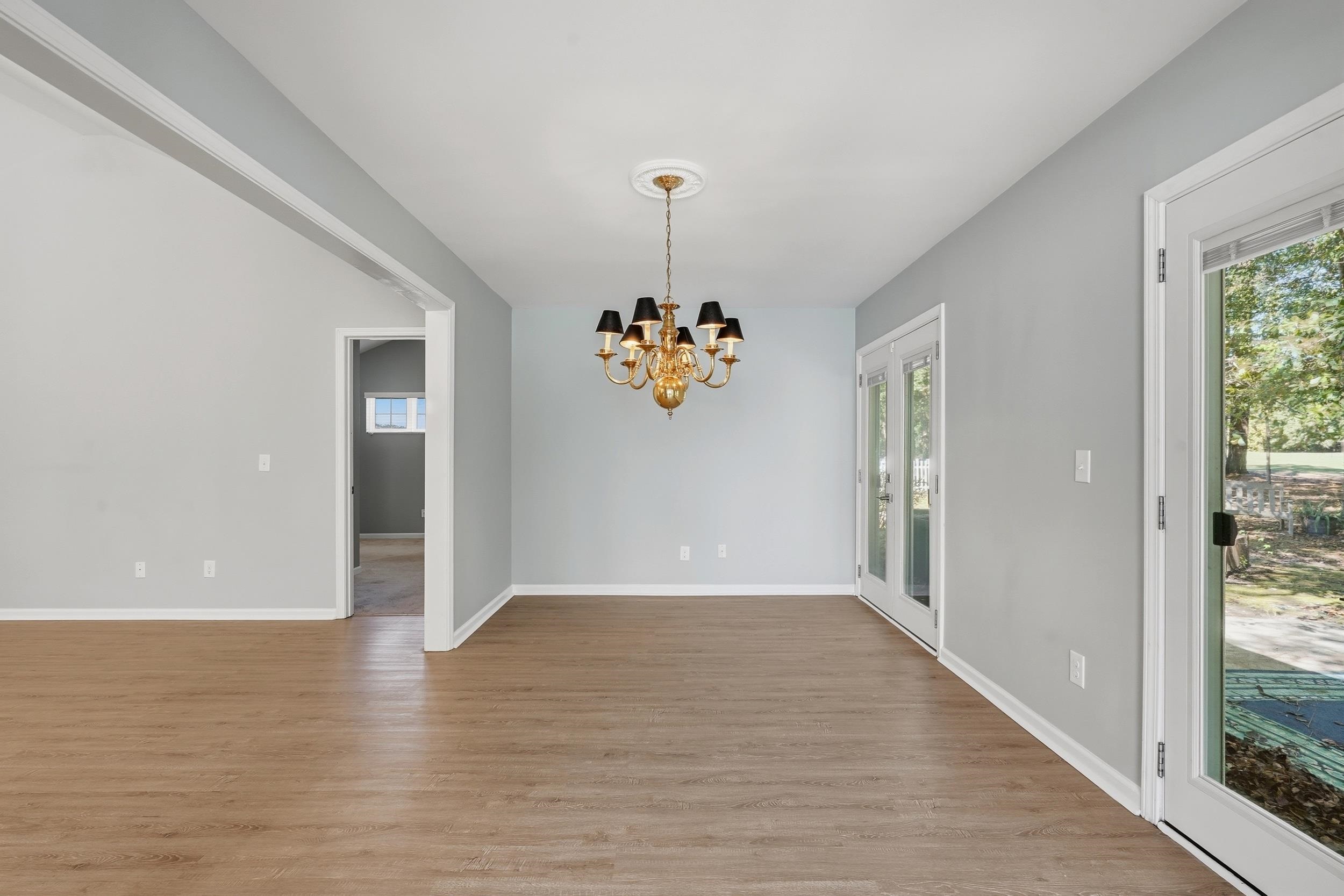 4550 Fringetree Dr. Property Photo 10