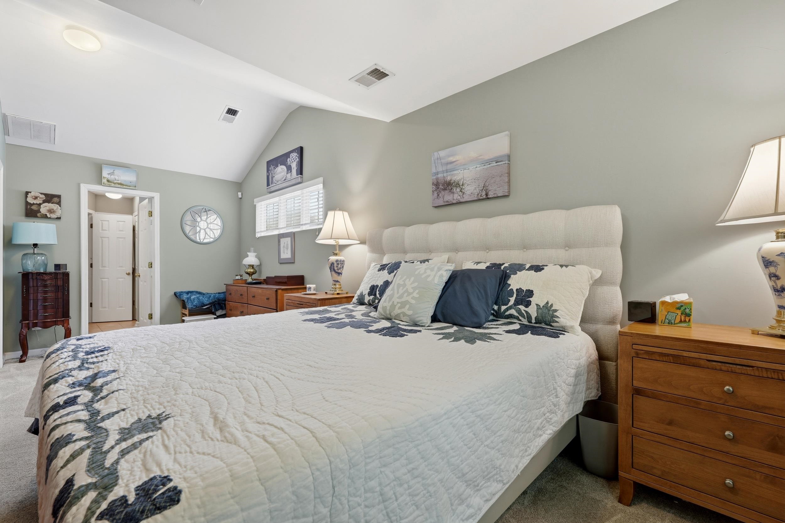 4550 Fringetree Dr. Property Photo 15