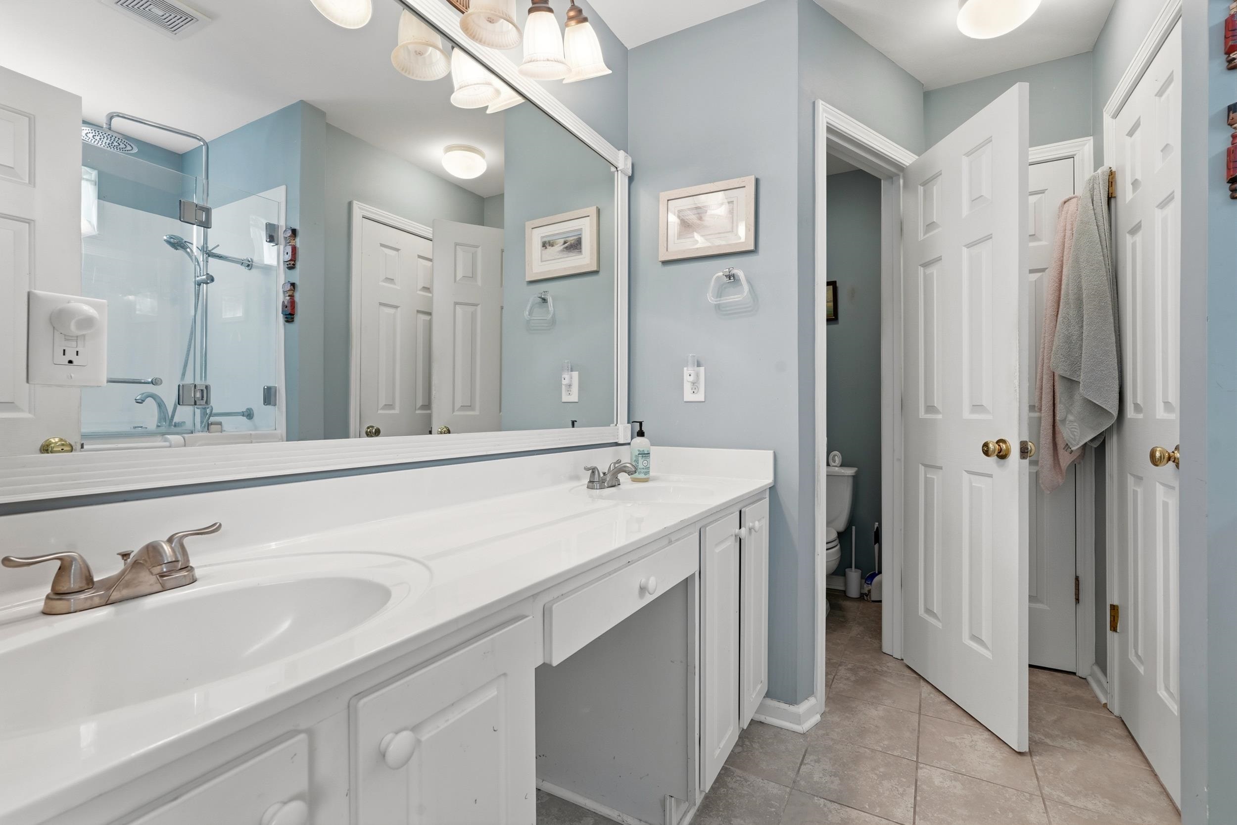 4550 Fringetree Dr. Property Photo 17