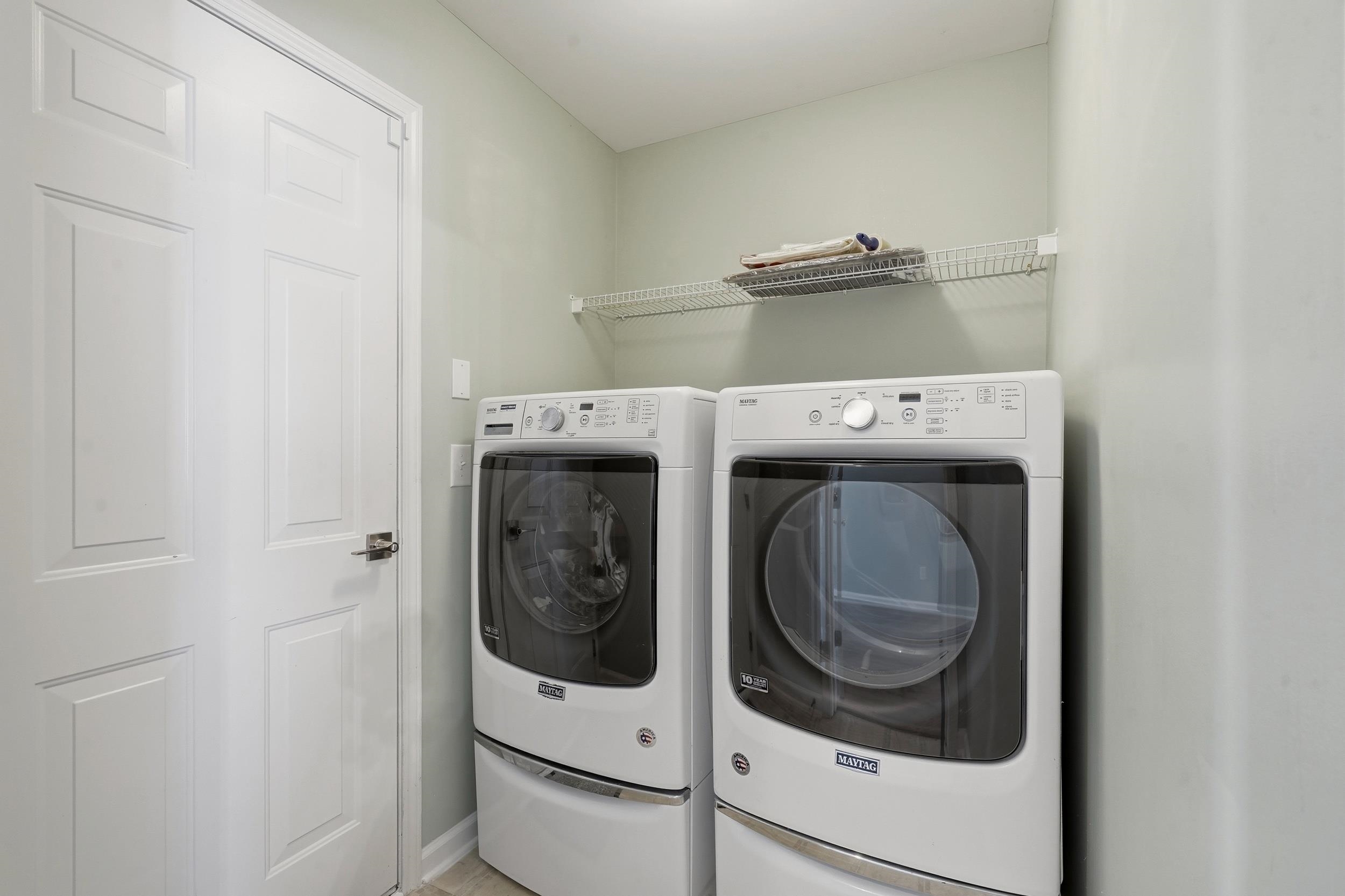 4550 Fringetree Dr. Property Photo 20