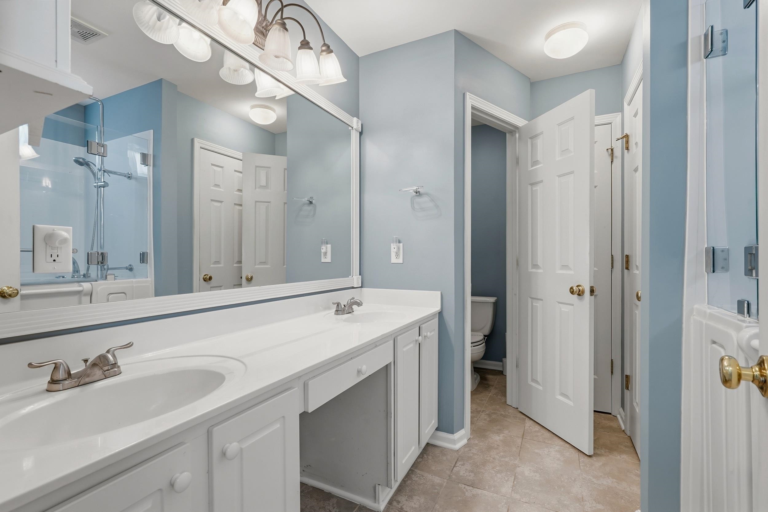 4550 Fringetree Dr. Property Photo 23