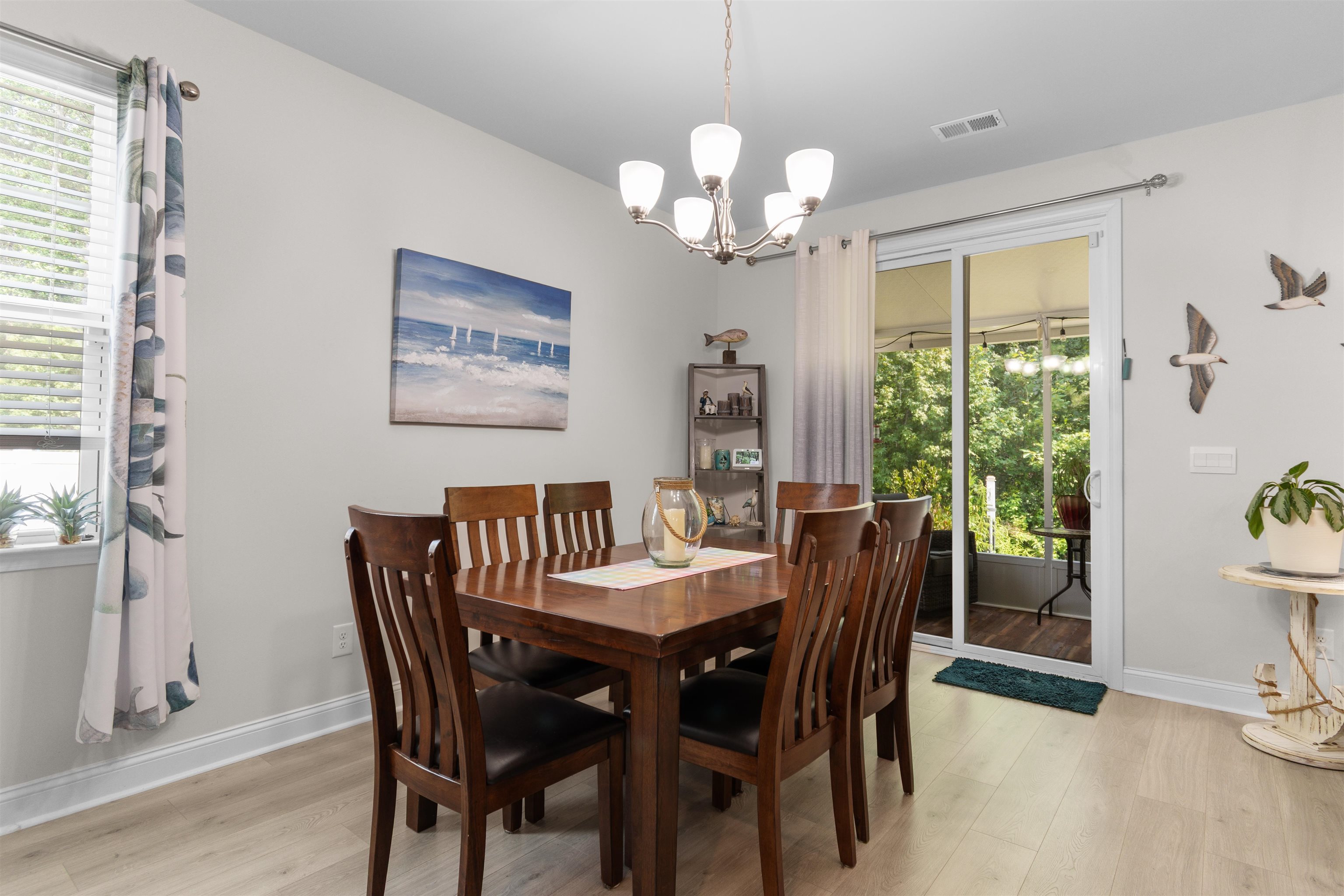 1020 Quail Roost Way Property Photo 8