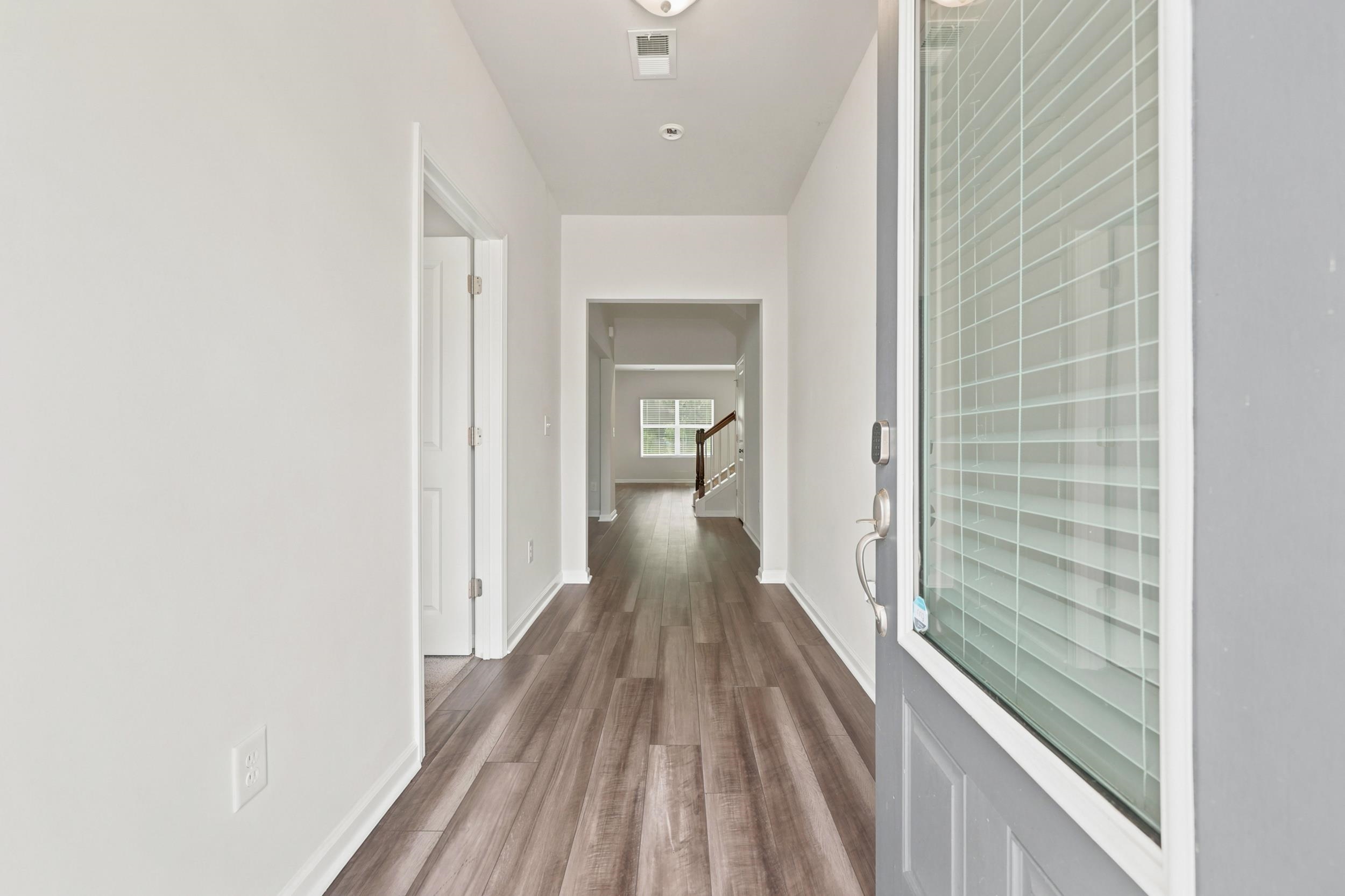 1250 Boswell Ct. Property Photo 4