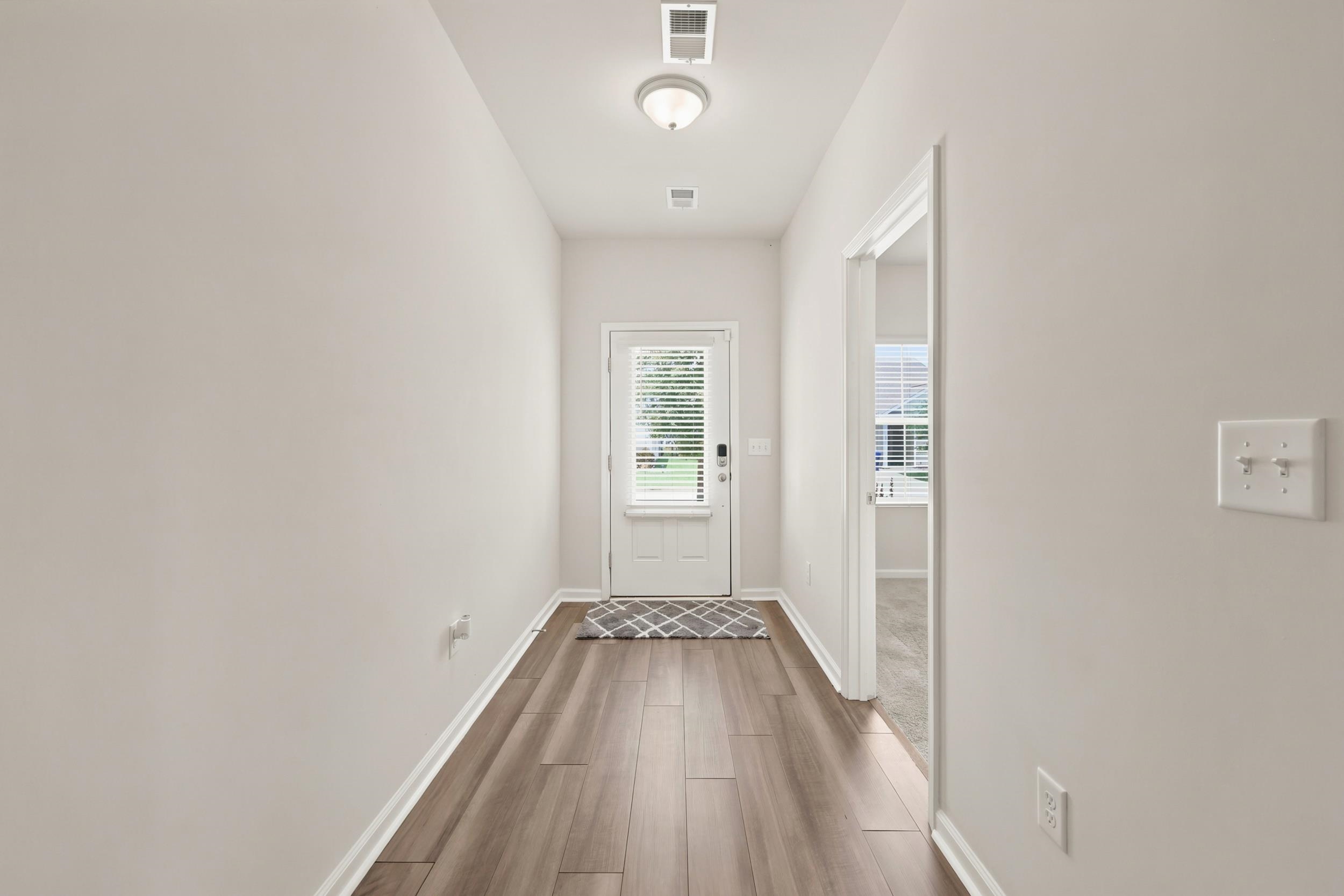 1250 Boswell Ct. Property Photo 5
