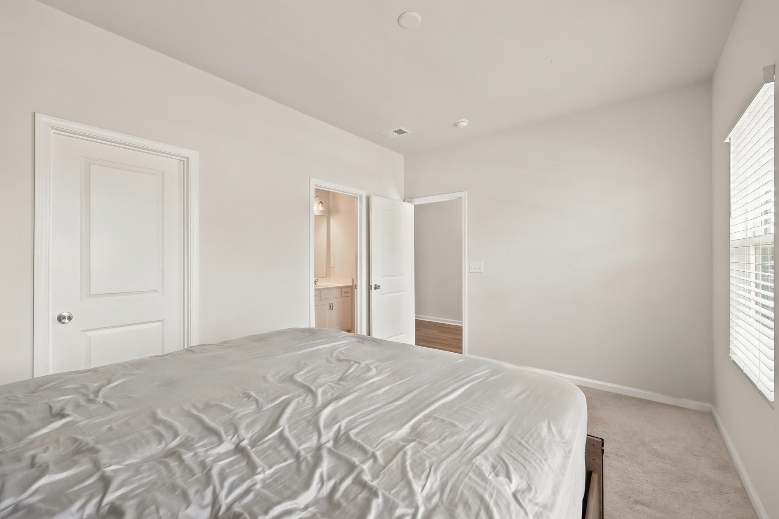 1250 Boswell Ct. Property Photo 7