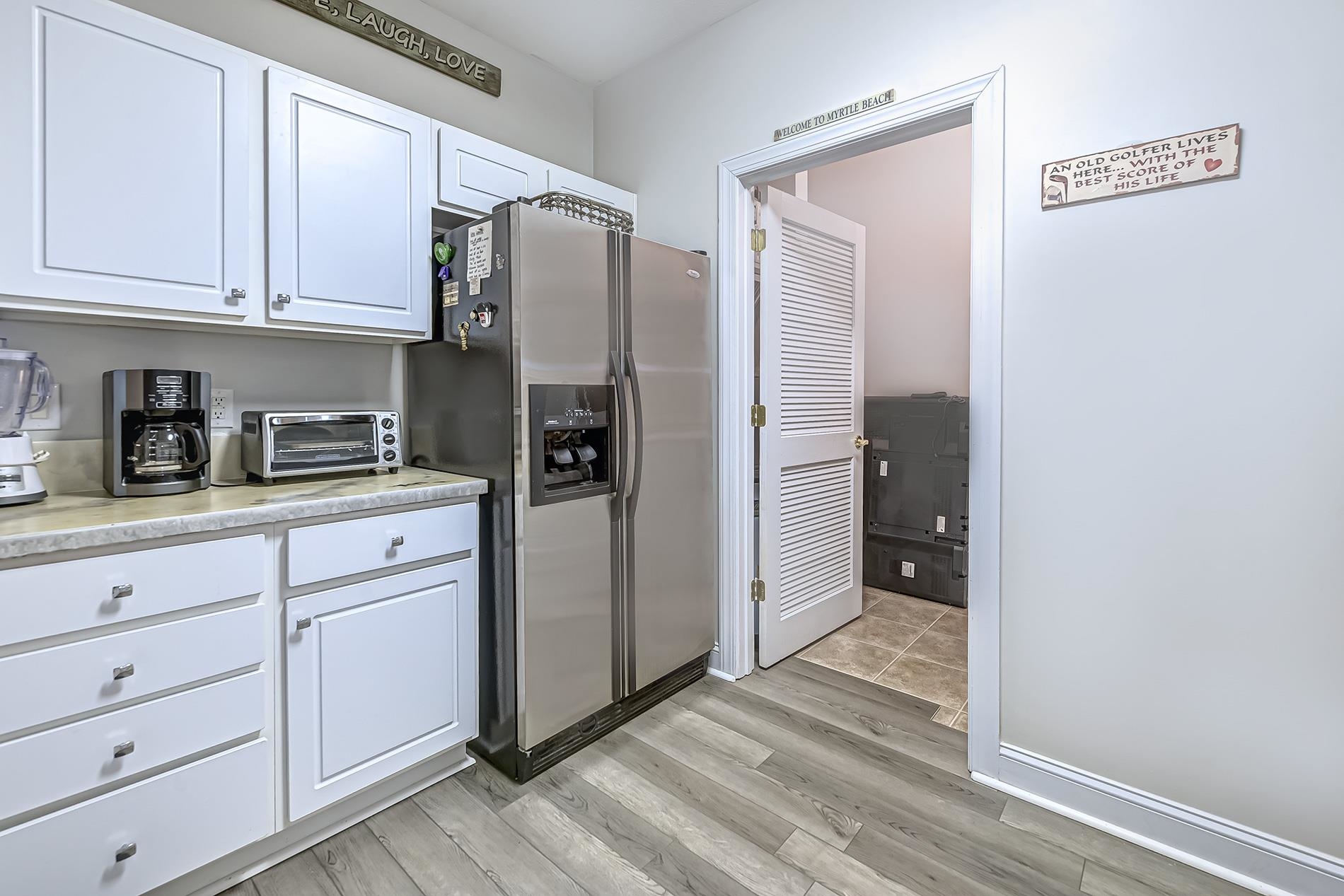 6010 Windsor Green Way Property Photo 12