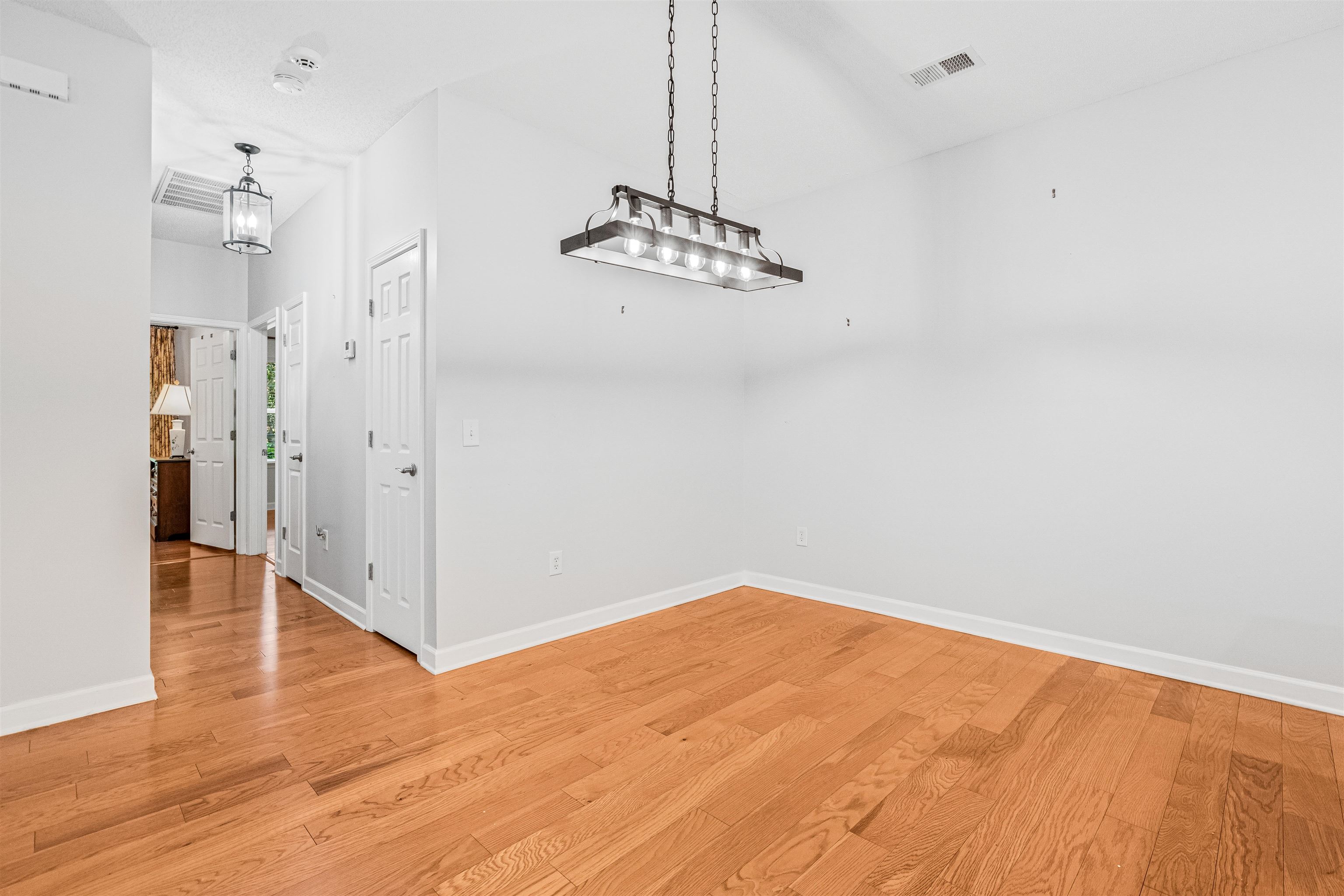 120 Highgrove Ct. Property Photo 11