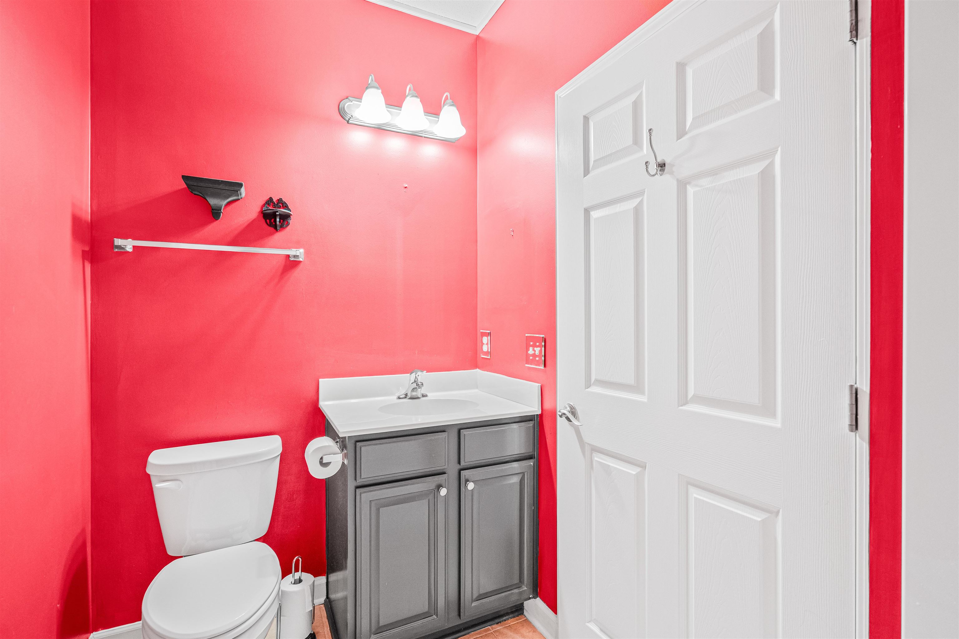 120 Highgrove Ct. Property Photo 21