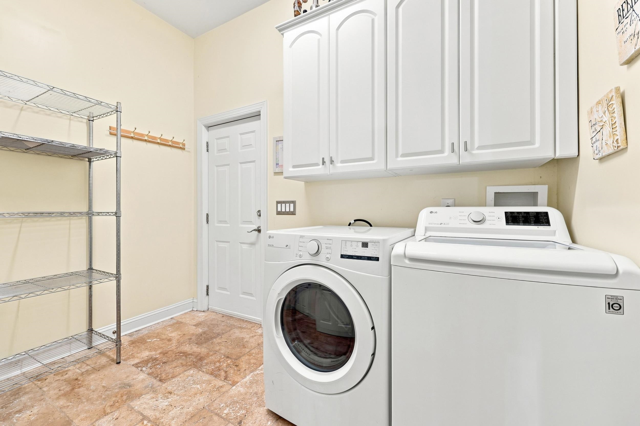 2366 Island Way Property Photo 18