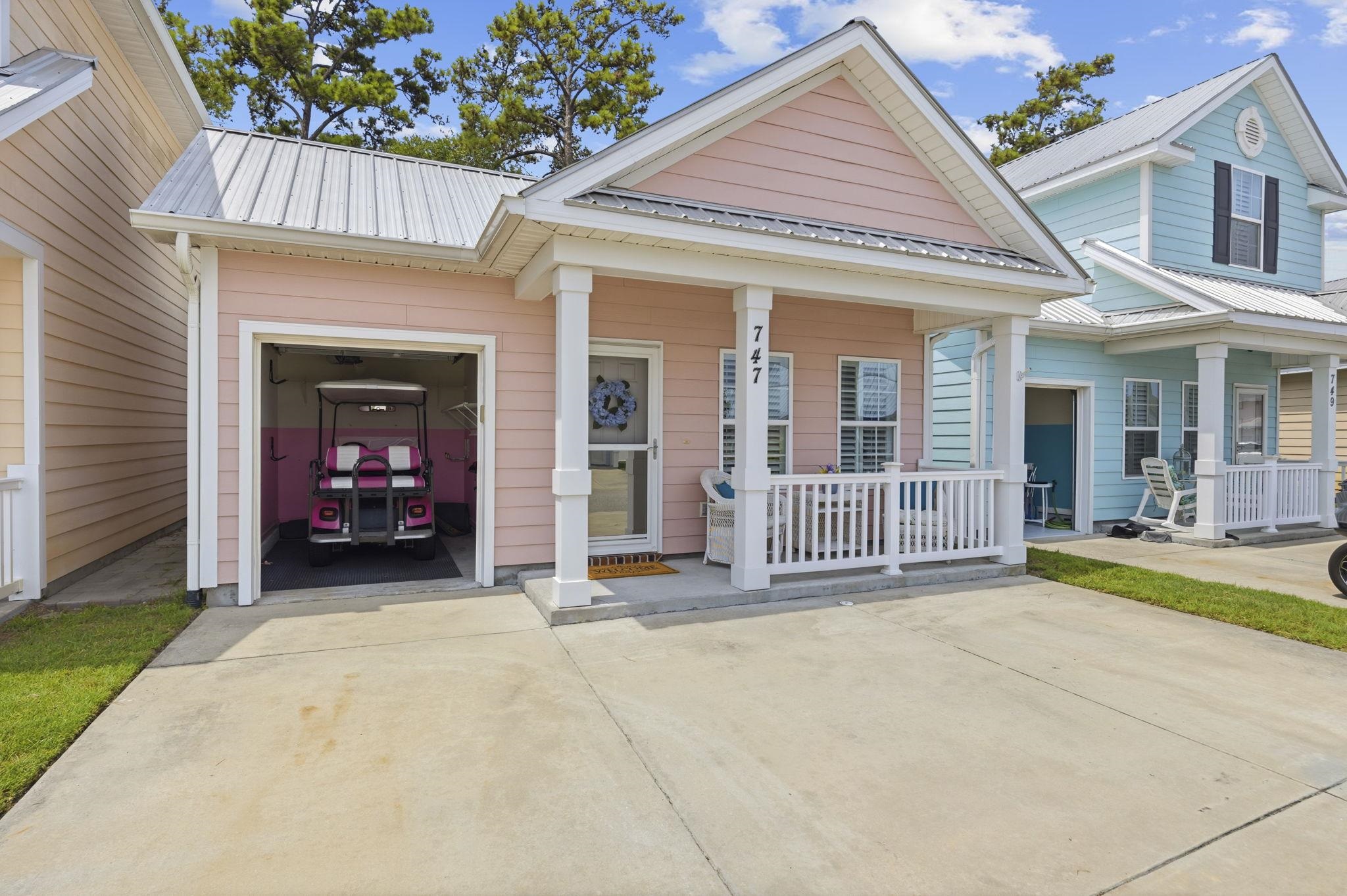 747 Shell Creek Circle Property Photo 1